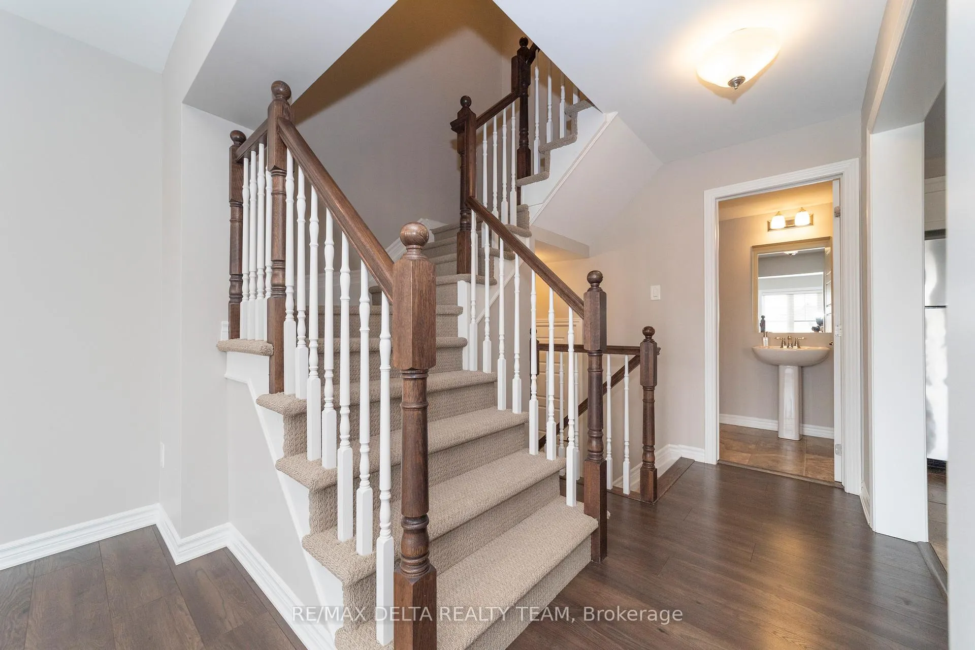 Photo 4 of 351 Sweetfern Crescent, Ottawa, Avalon West — HOMEH