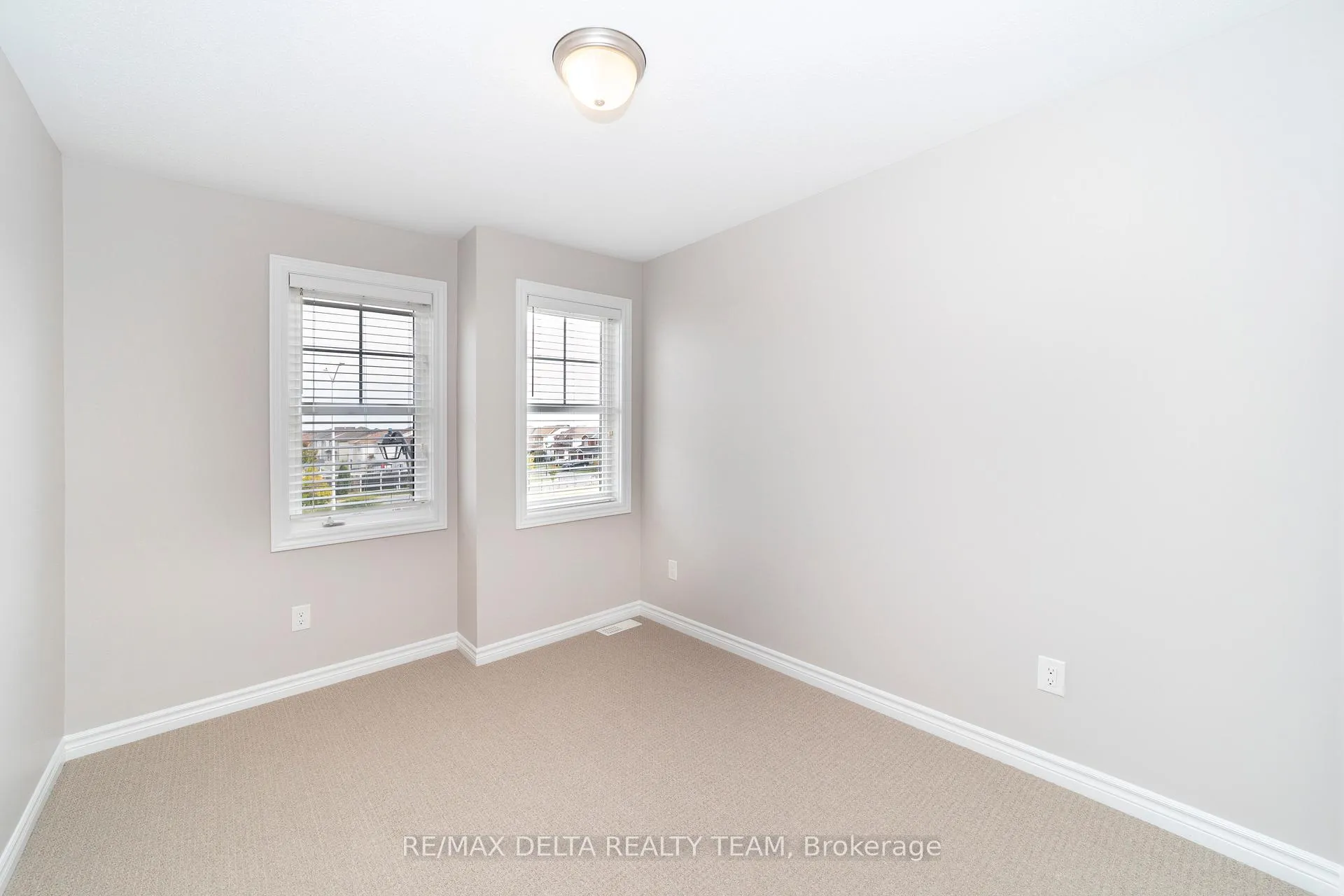 Photo 16 of 351 Sweetfern Crescent, Ottawa, Avalon West — HOMEH