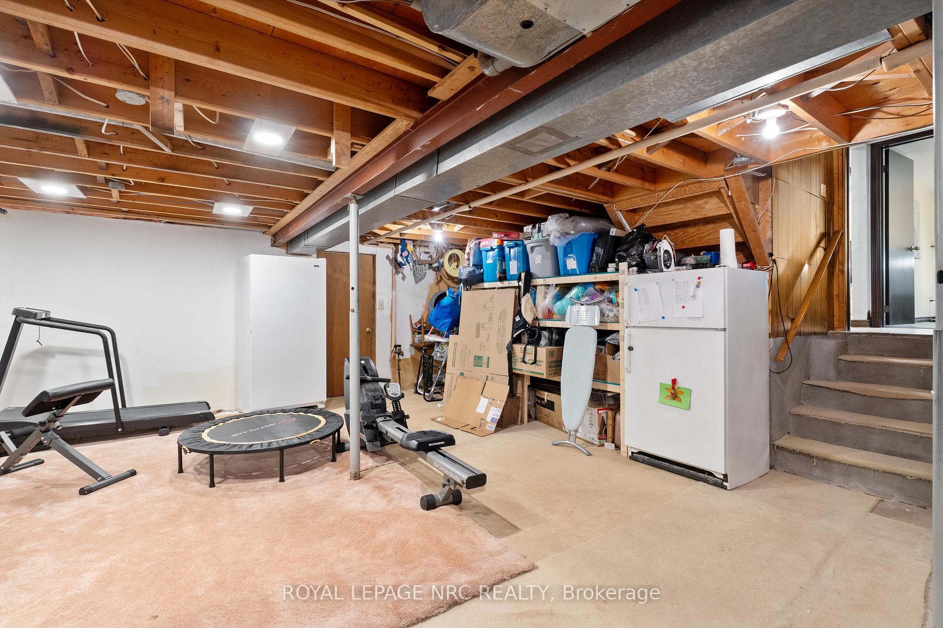Photo 28 of 2821 Solar Crescent, Niagara Falls, Stamford — HOMEH
