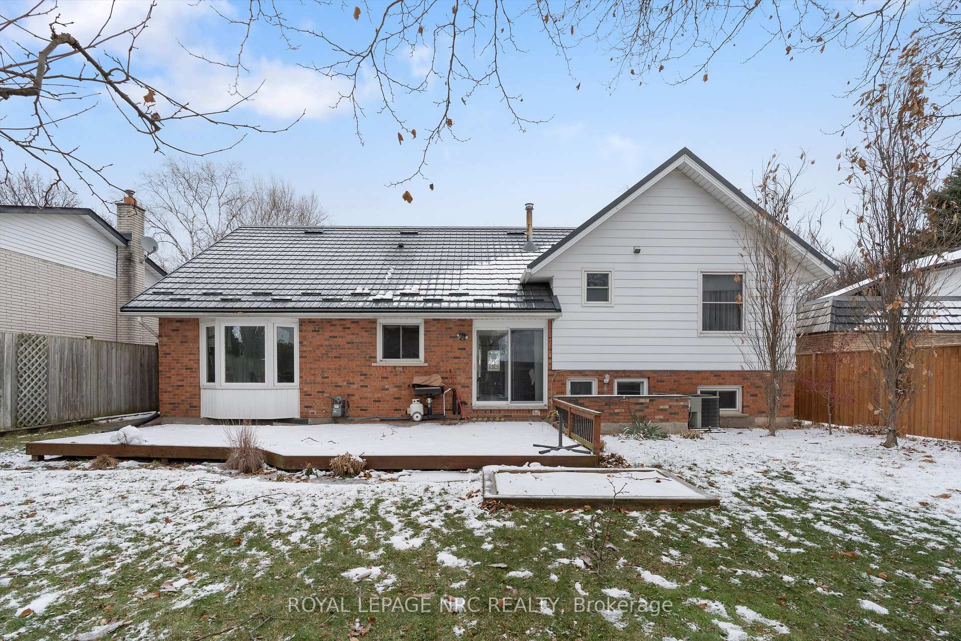 Photo 32 of 2821 Solar Crescent, Niagara Falls, Stamford — HOMEH
