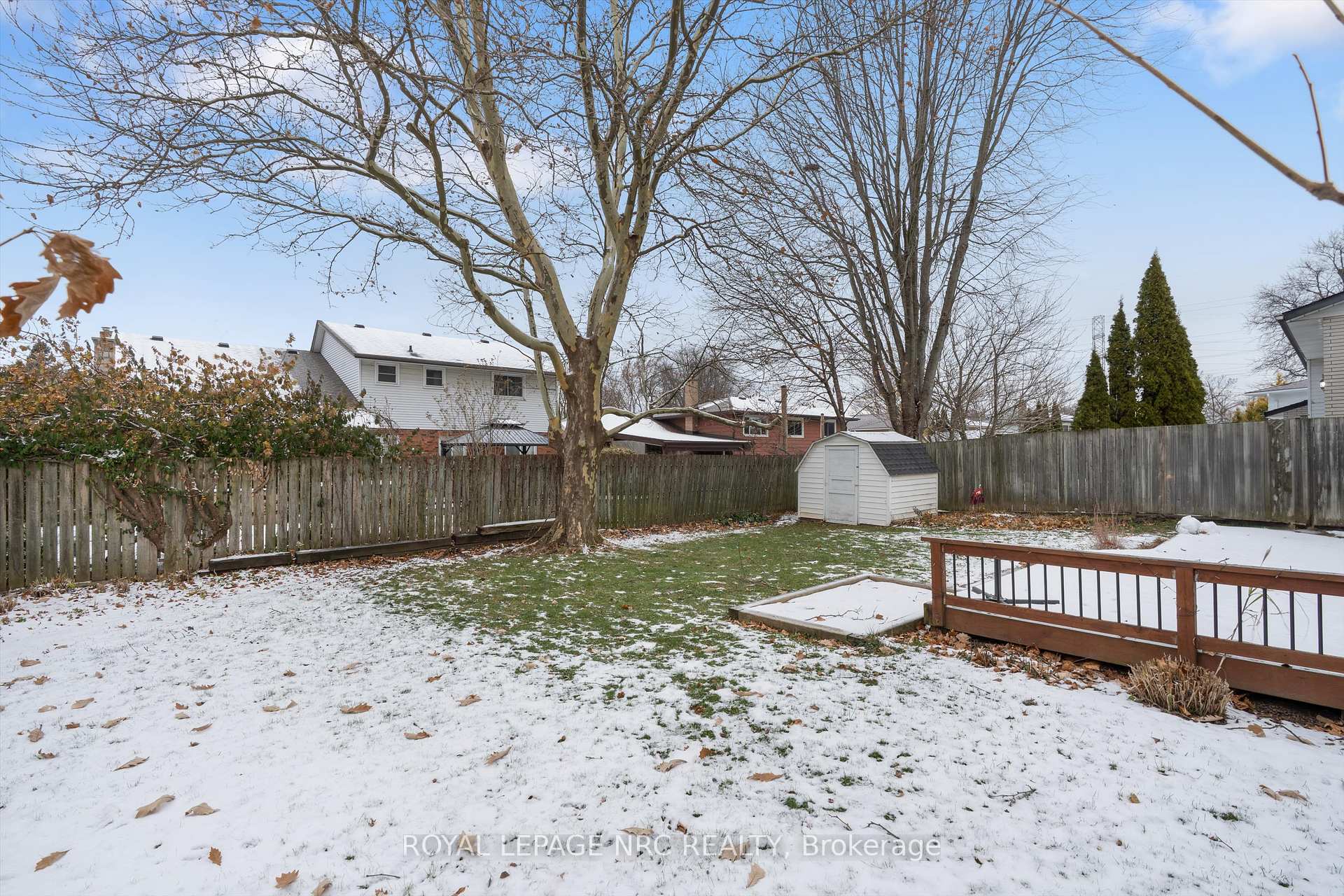Photo 34 of 2821 Solar Crescent, Niagara Falls, Stamford — HOMEH