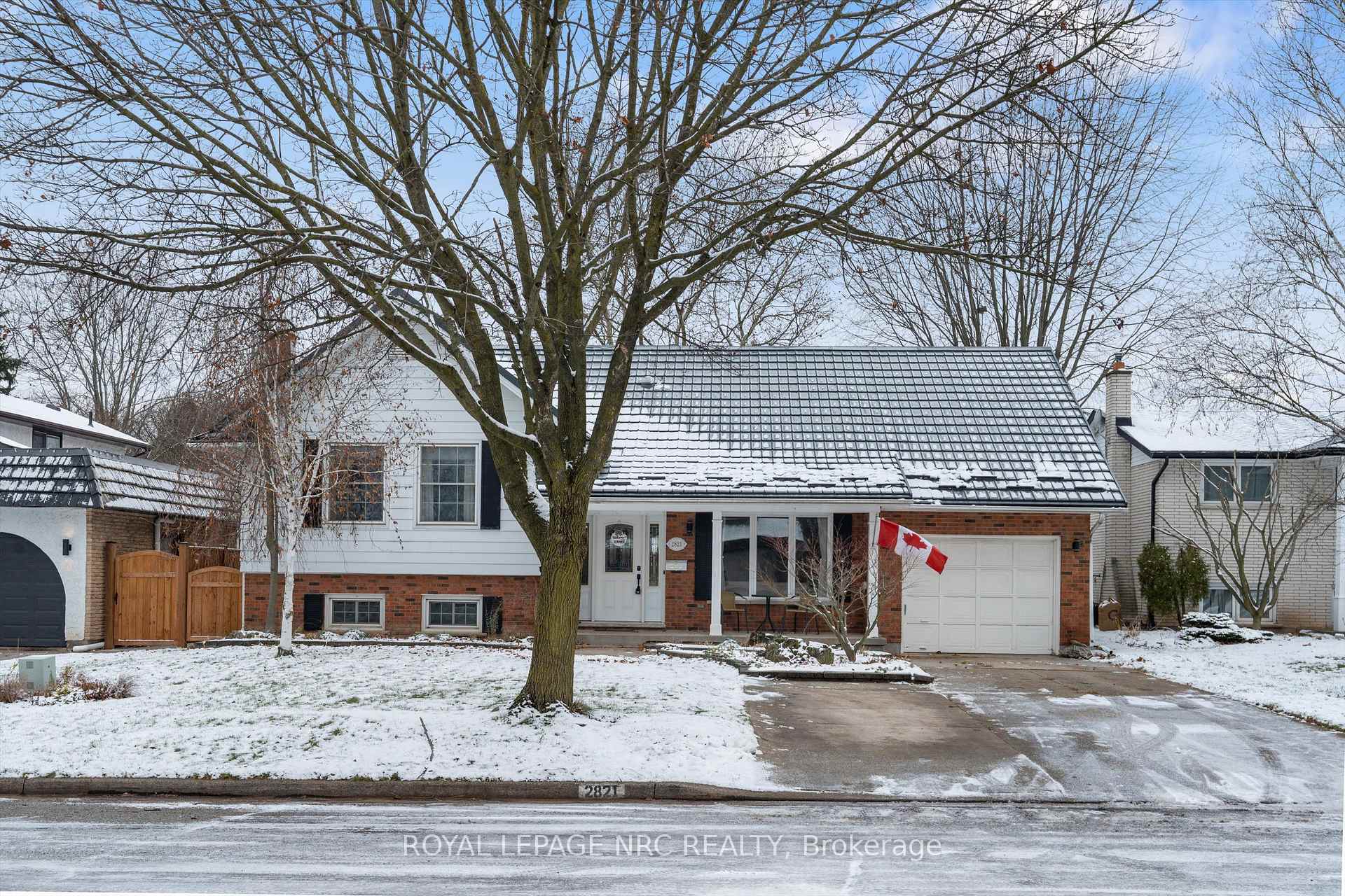 Photo 44 of 2821 Solar Crescent, Niagara Falls, Stamford — HOMEH