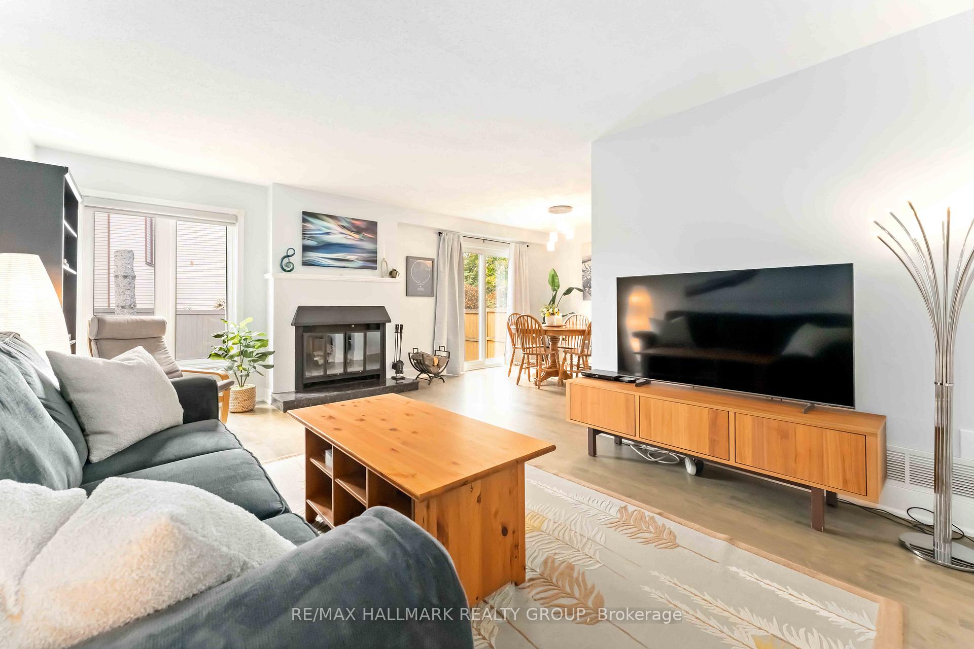 Photo 5 of 1655 Des Broussailles Terrace, Ottawa, Chapel Hill — HOMEH