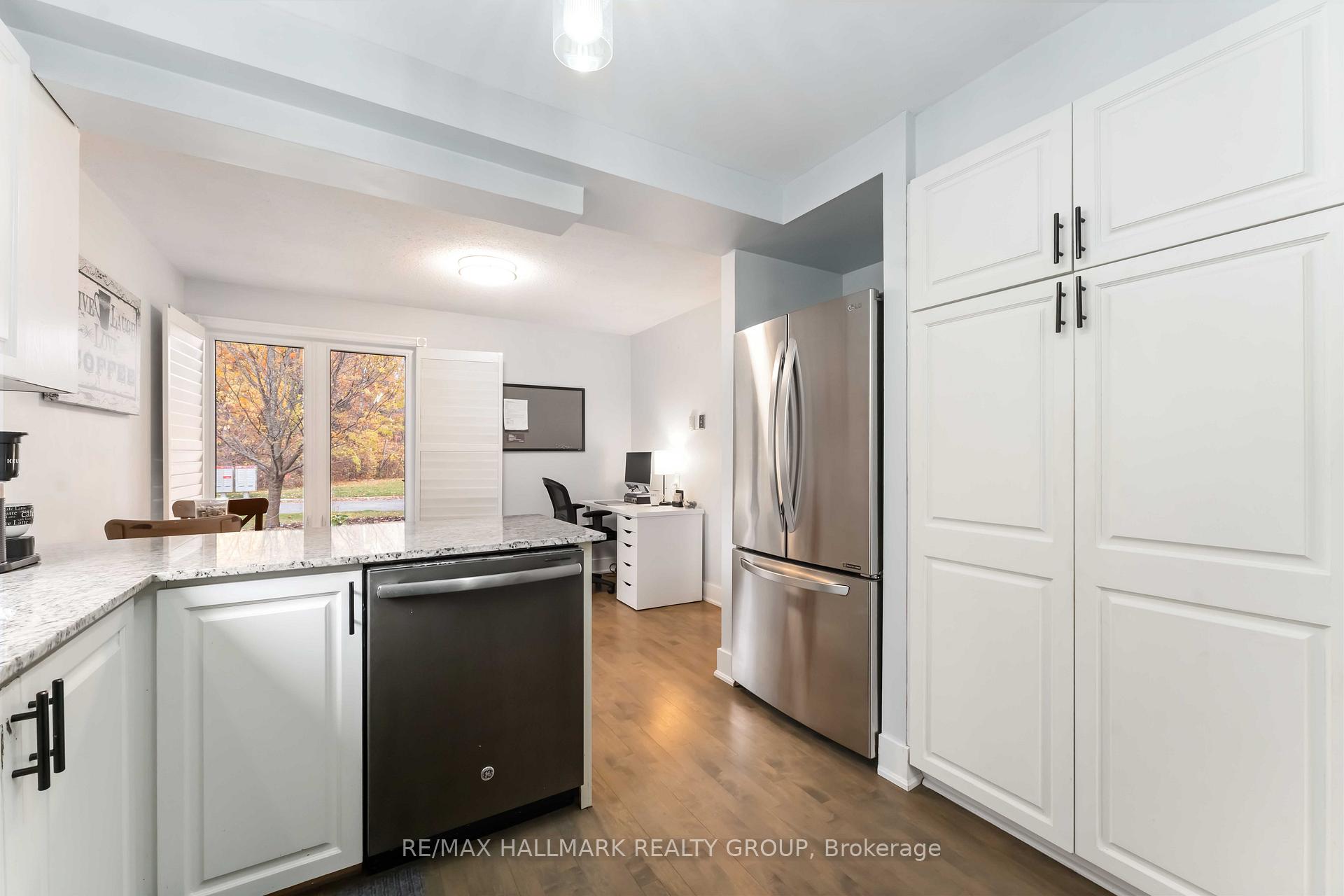 Photo 11 of 1655 Des Broussailles Terrace, Ottawa, Chapel Hill — HOMEH