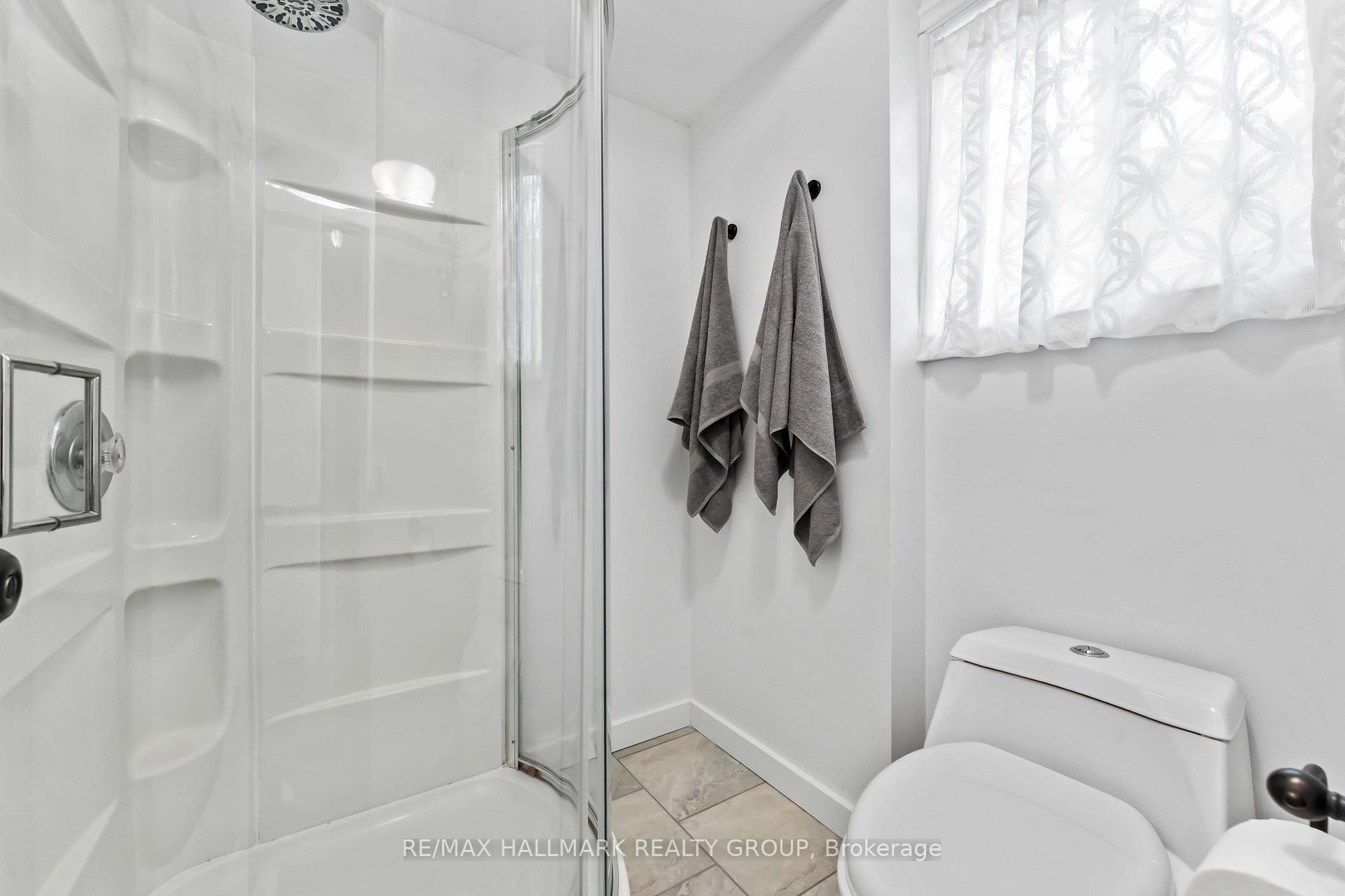 Photo 17 of 1655 Des Broussailles Terrace, Ottawa, Chapel Hill — HOMEH
