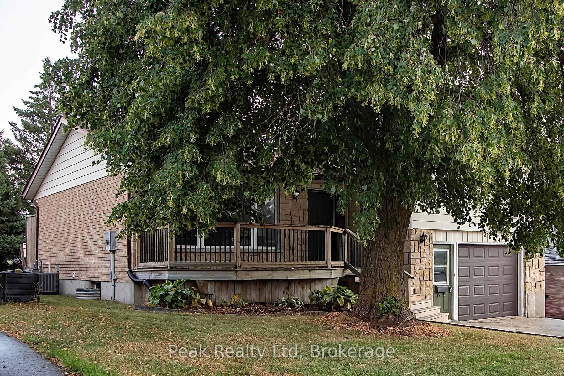 Photo 2 of 765 John Street W, North Perth, Listowel — HOMEH
