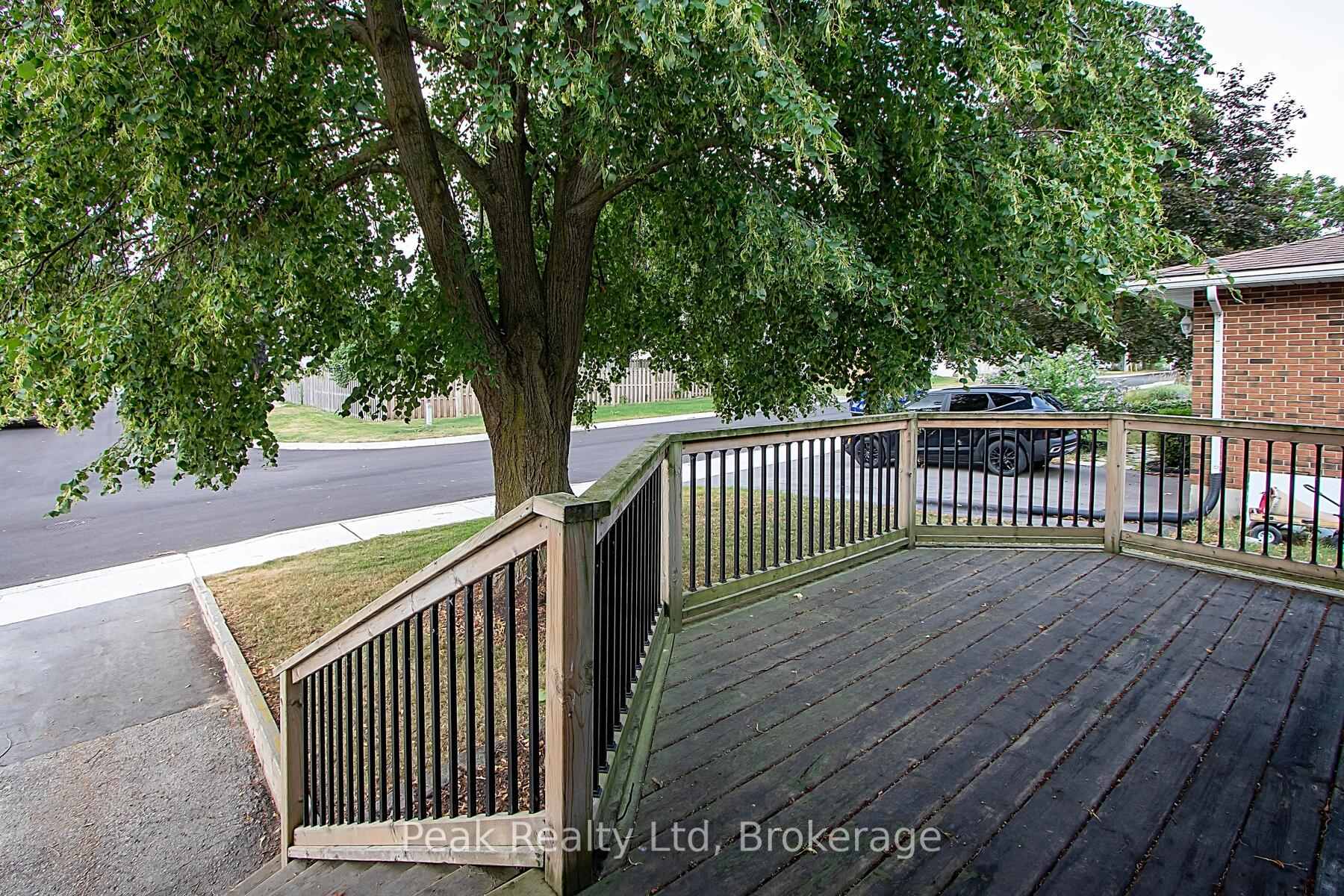Photo 4 of 765 John Street W, North Perth, Listowel — HOMEH