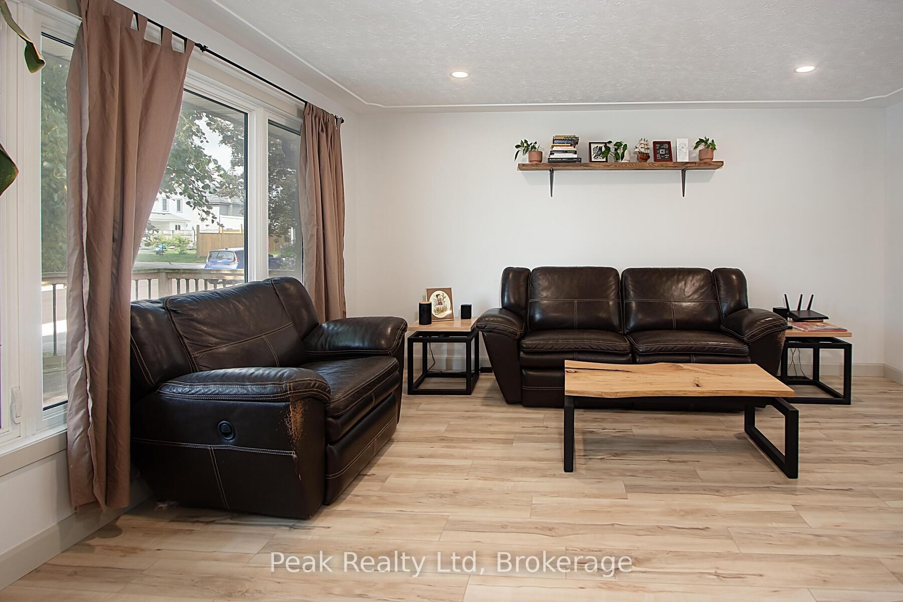 Photo 7 of 765 John Street W, North Perth, Listowel — HOMEH