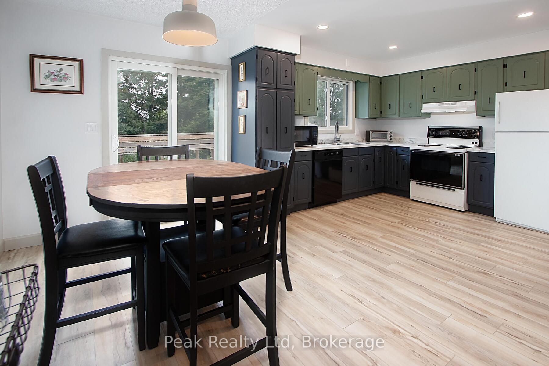 Photo 15 of 765 John Street W, North Perth, Listowel — HOMEH
