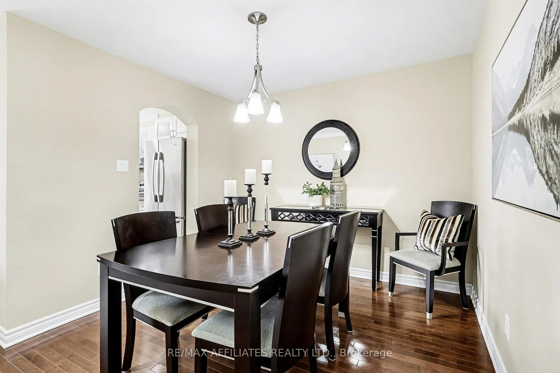 Photo 9 of 876 Ashenvale Way, Ottawa, Avalon East — HOMEH