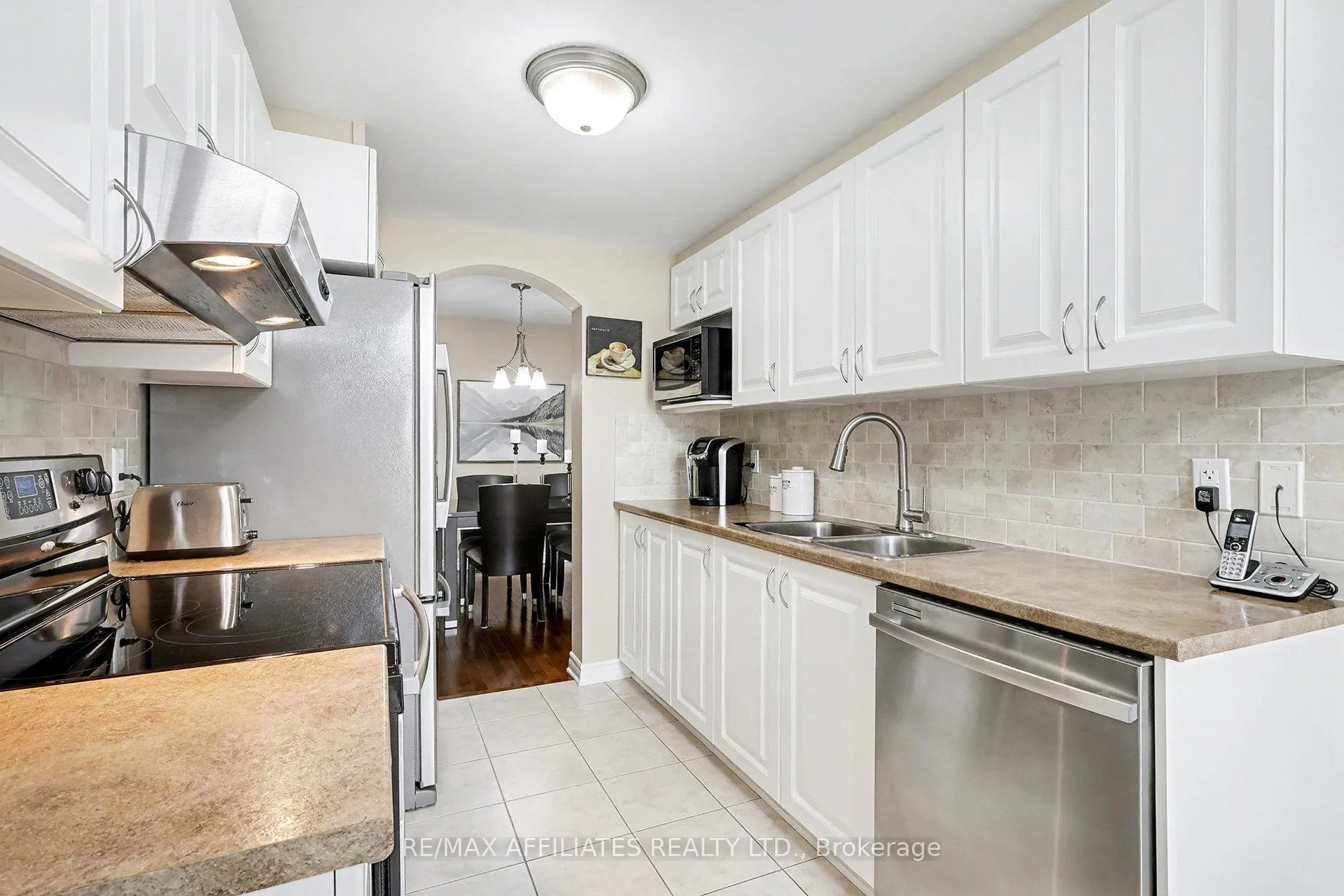 Photo 15 of 876 Ashenvale Way, Ottawa, Avalon East — HOMEH