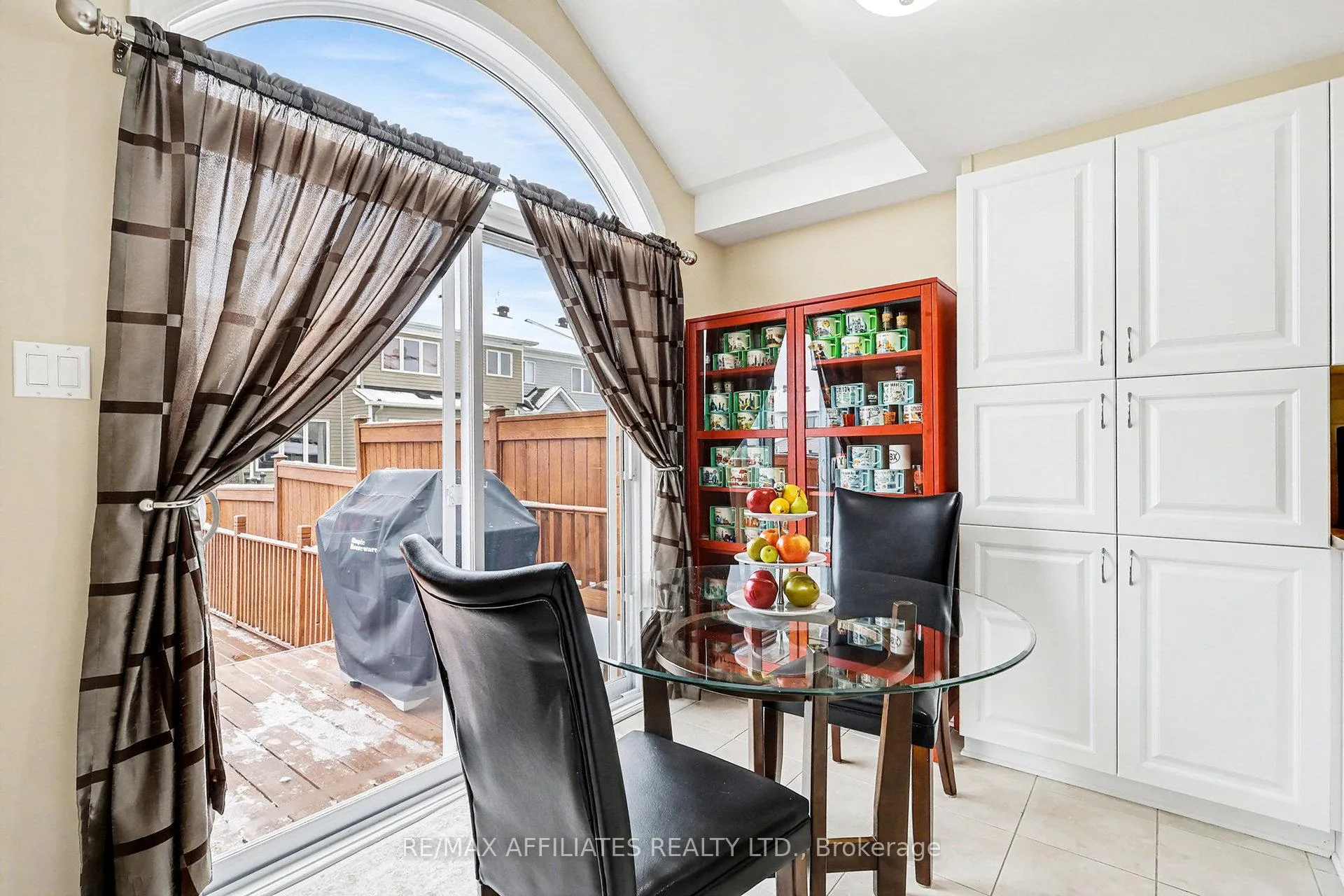 Photo 18 of 876 Ashenvale Way, Ottawa, Avalon East — HOMEH