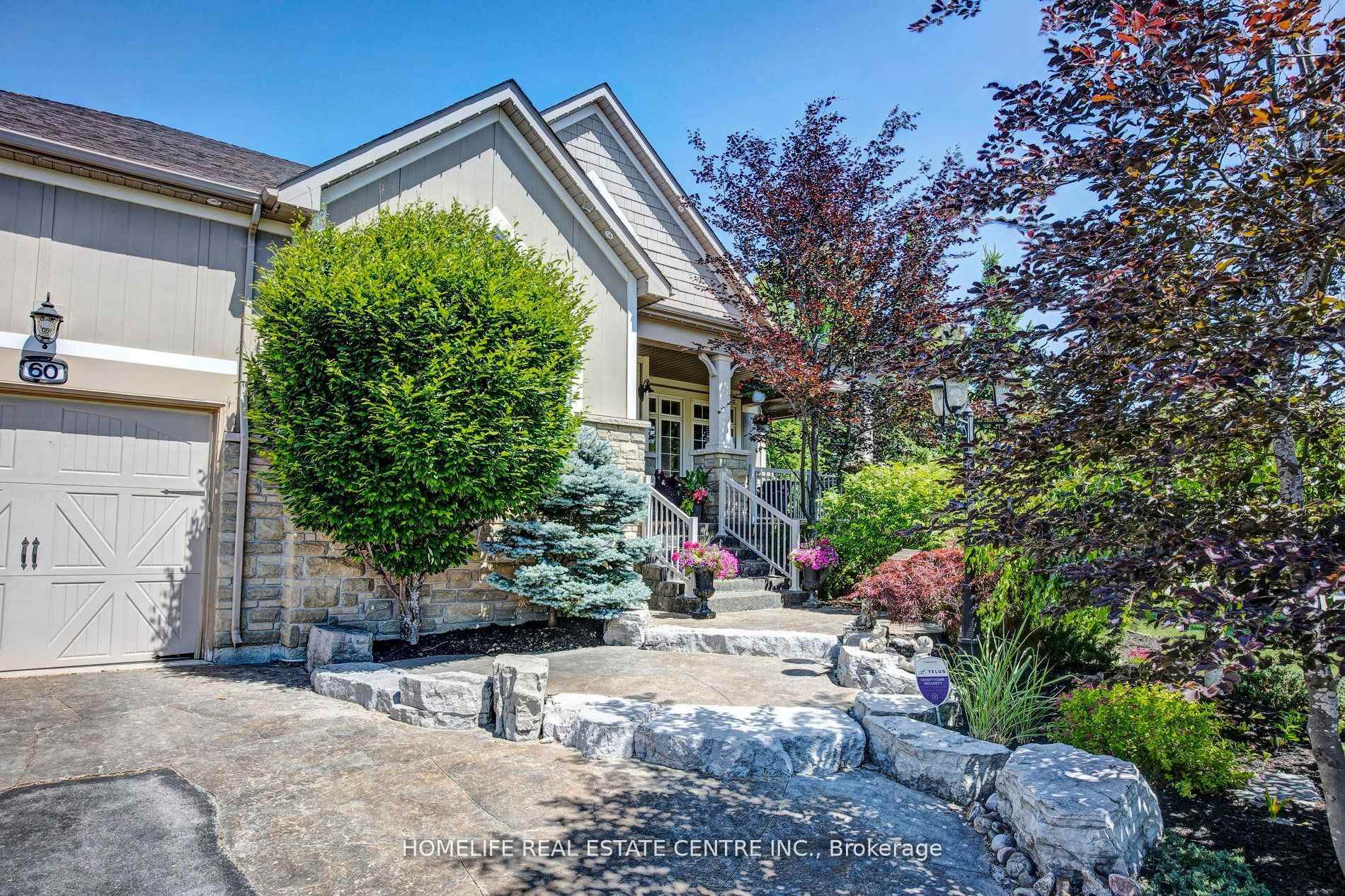 Photo 3 of 60 Young Court, Orangeville — HOMEH