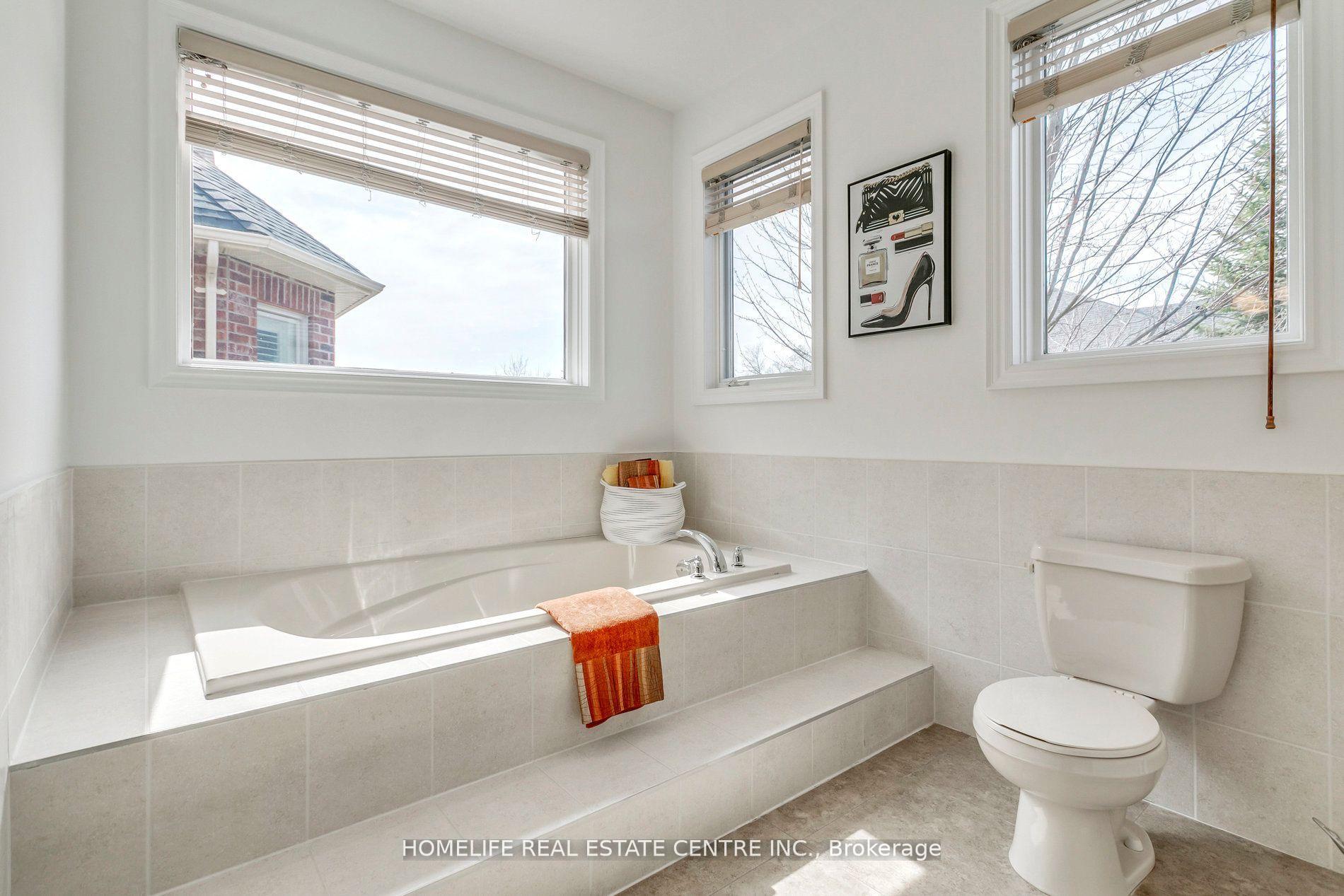 Photo 15 of 60 Young Court, Orangeville — HOMEH