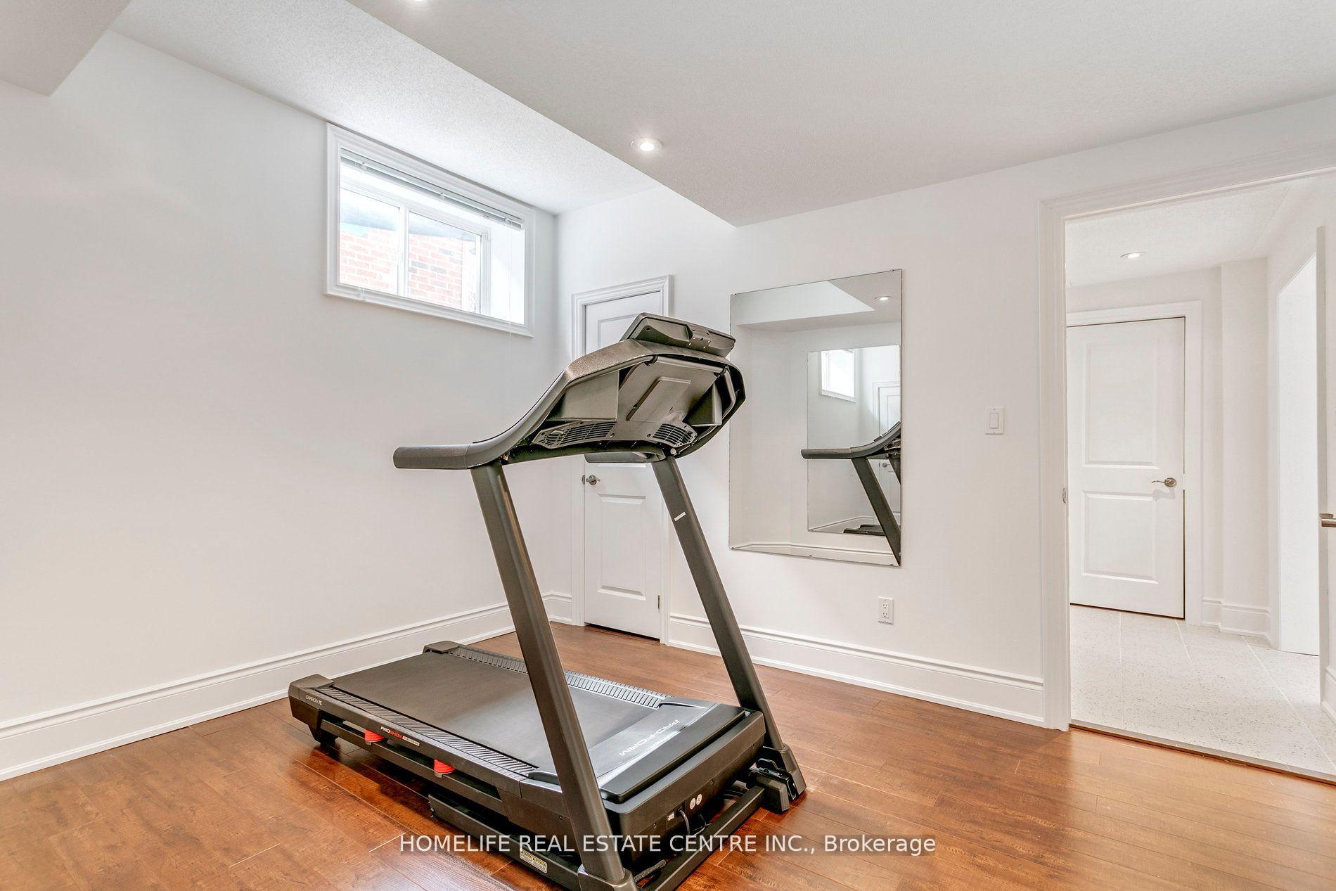 Photo 25 of 60 Young Court, Orangeville — HOMEH