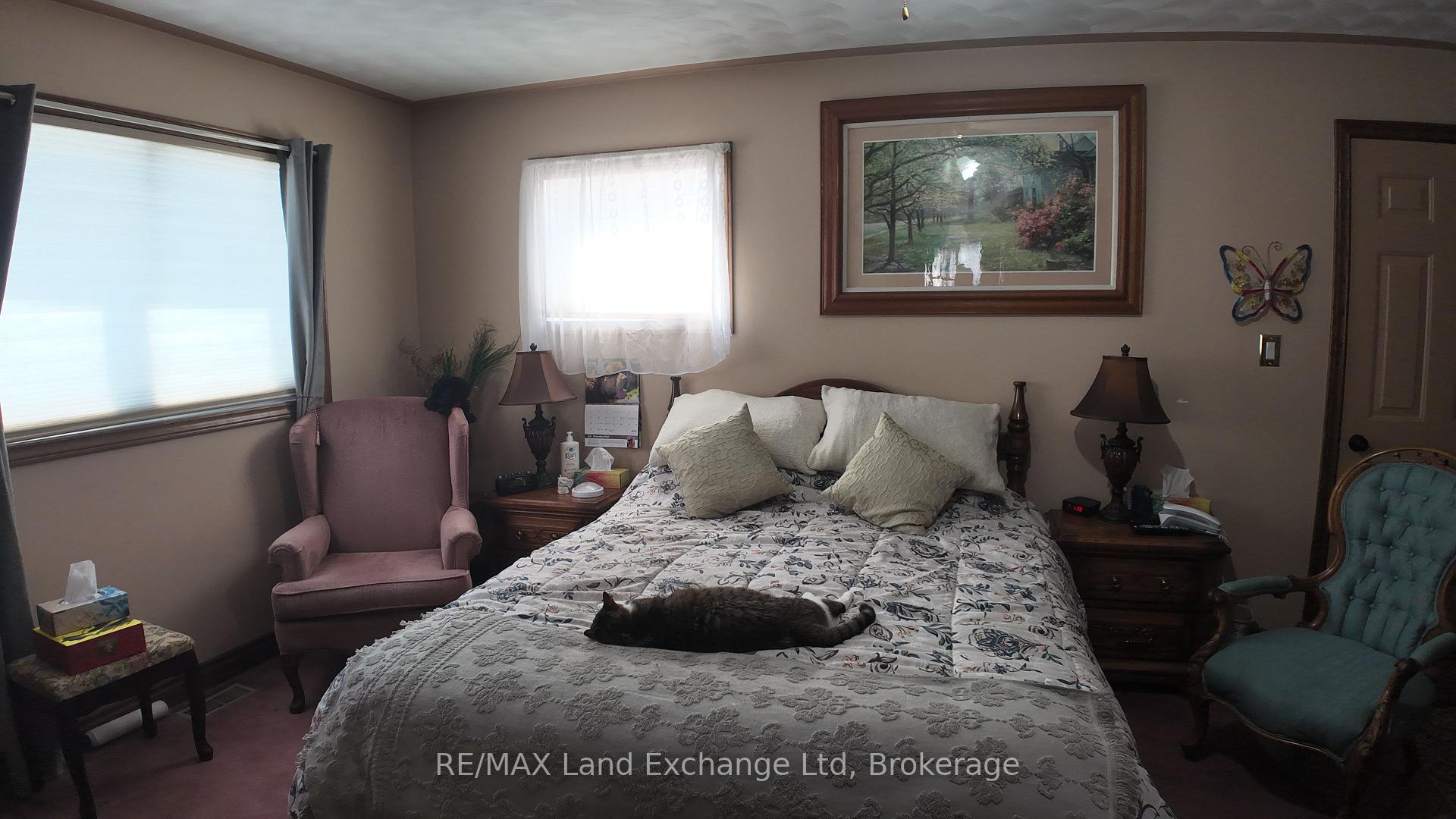 Photo 17 of 38 John Street W, North Huron, Wingham — HOMEH