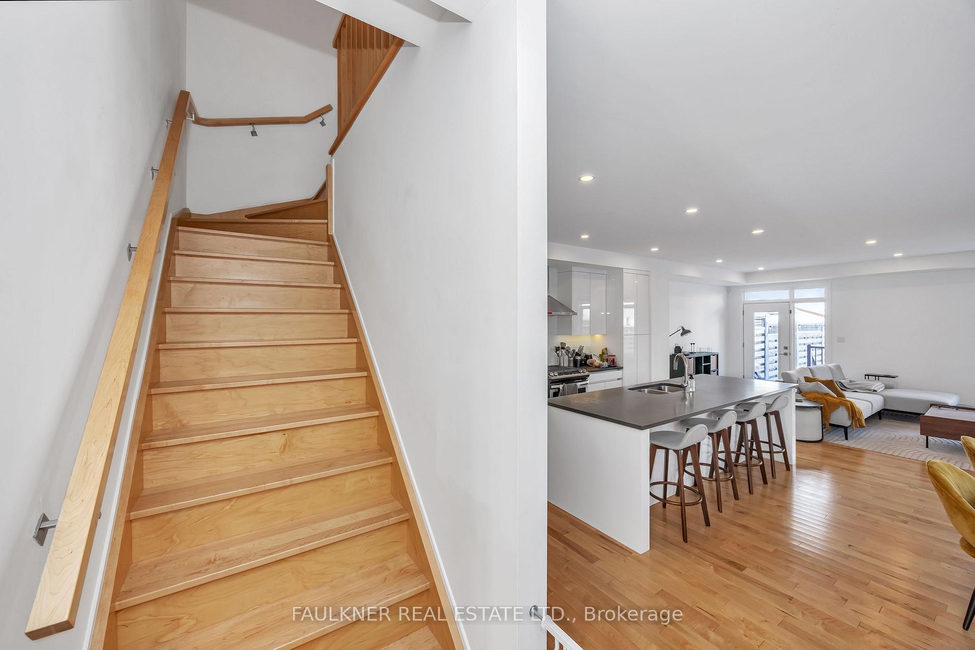 Photo 10 of 143 Columbus Avenue, Ottawa, Overbrook/Castle Heights — HOMEH