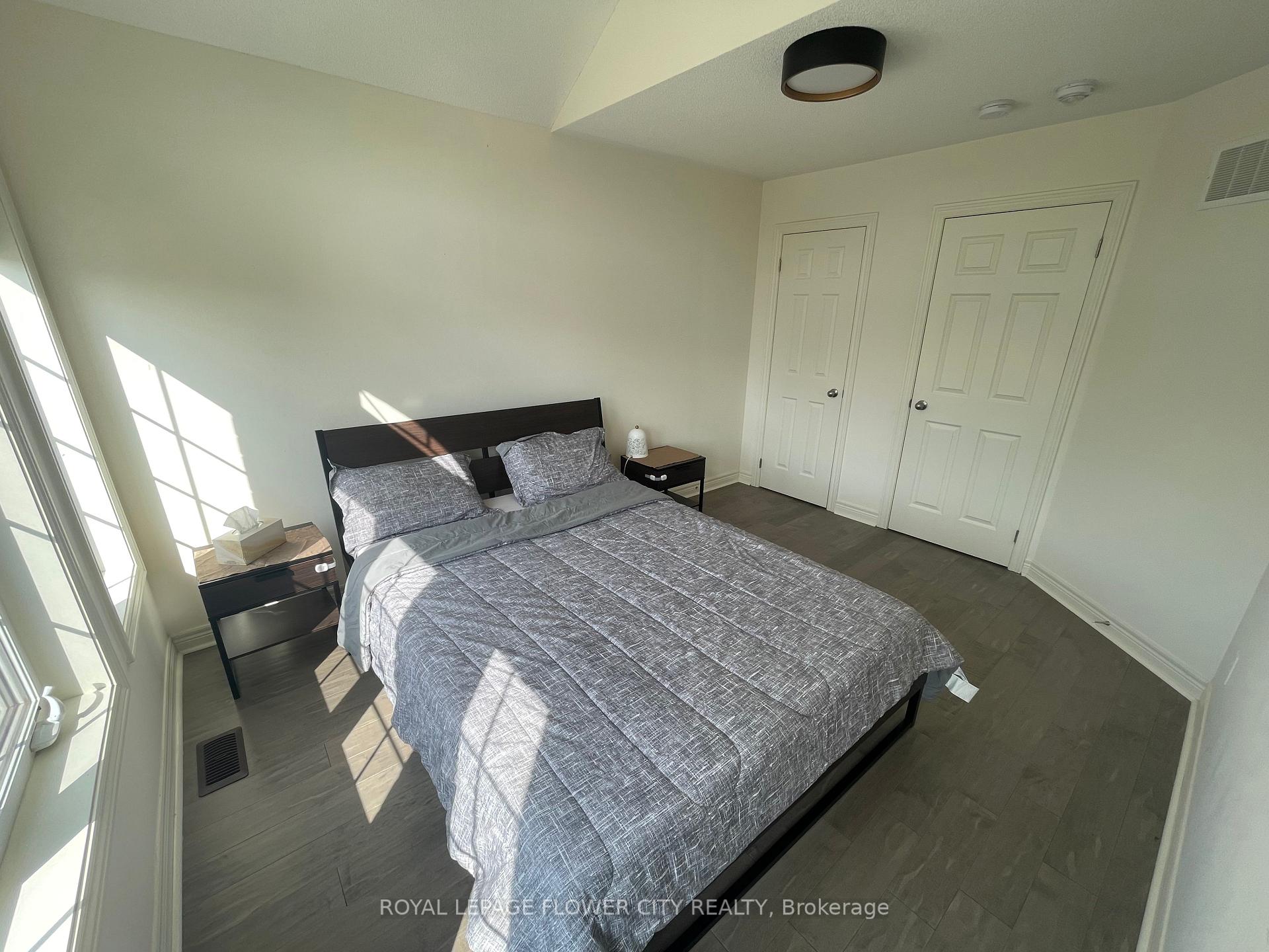 Photo 19 of 486 Downes Jackson Heights, Milton, Harrison — HOMEH