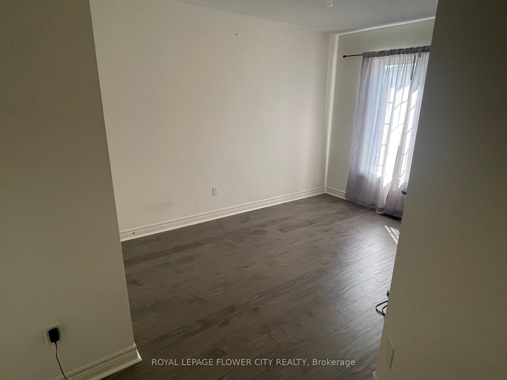 Photo 9 of 486 Downes Jackson Heights, Milton, Harrison — HOMEH