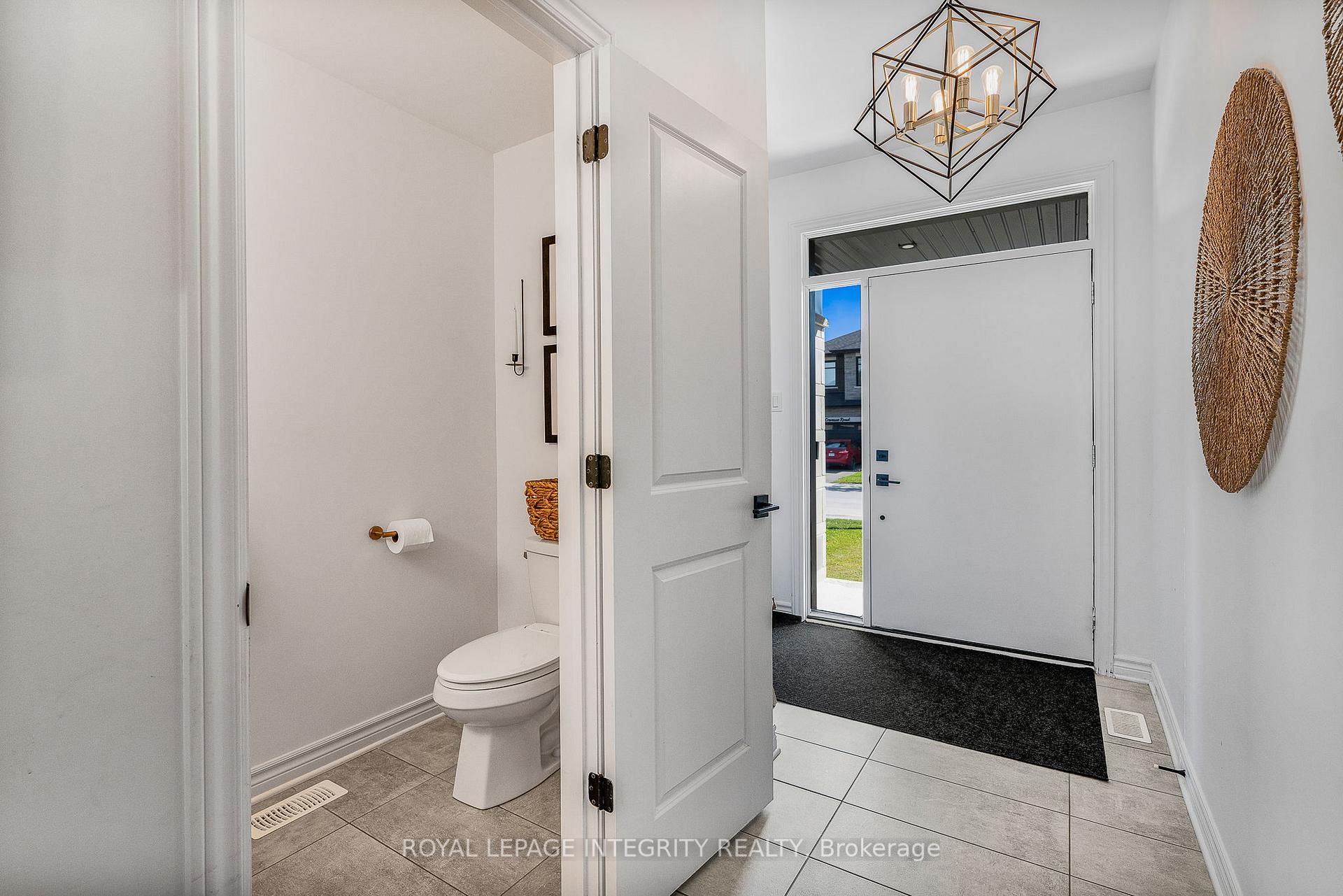 Photo 5 of 181 Crevasse Road, Ottawa, Mer Bleue/Bradley Estates/Anderson Park — HOMEH