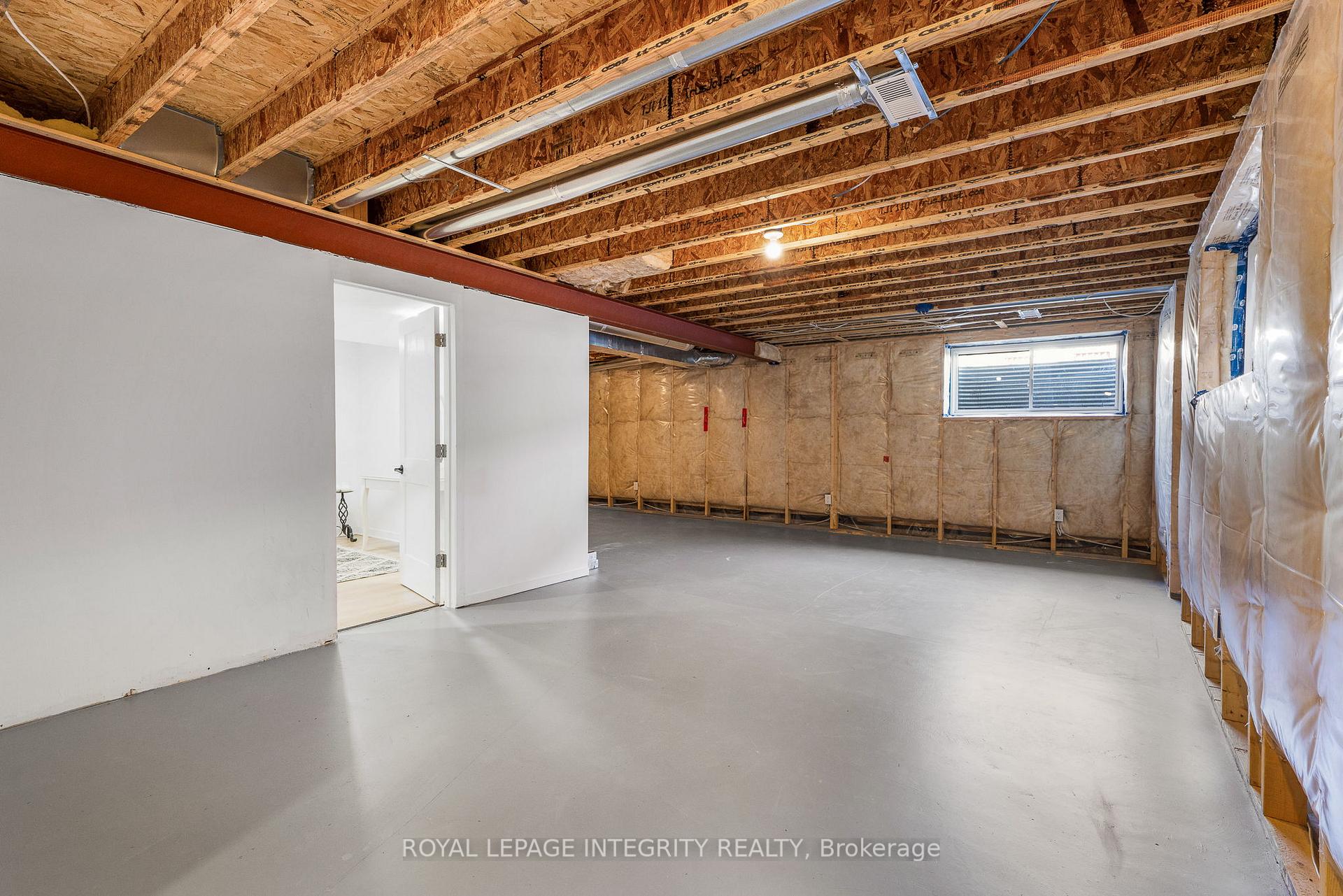Photo 32 of 181 Crevasse Road, Ottawa, Mer Bleue/Bradley Estates/Anderson Park — HOMEH