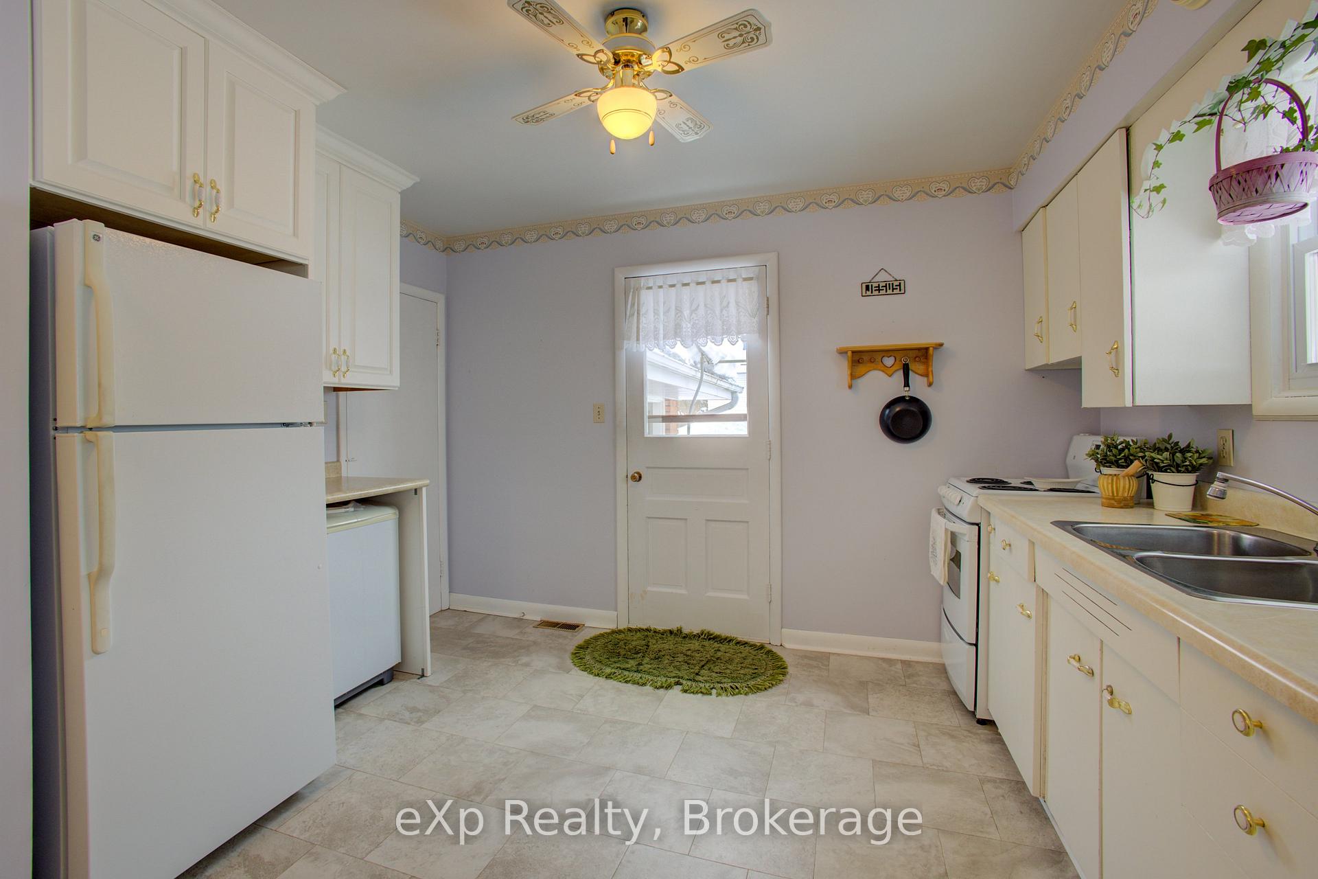 Photo 6 of 318 Leopold Street, North Huron, Wingham — HOMEH