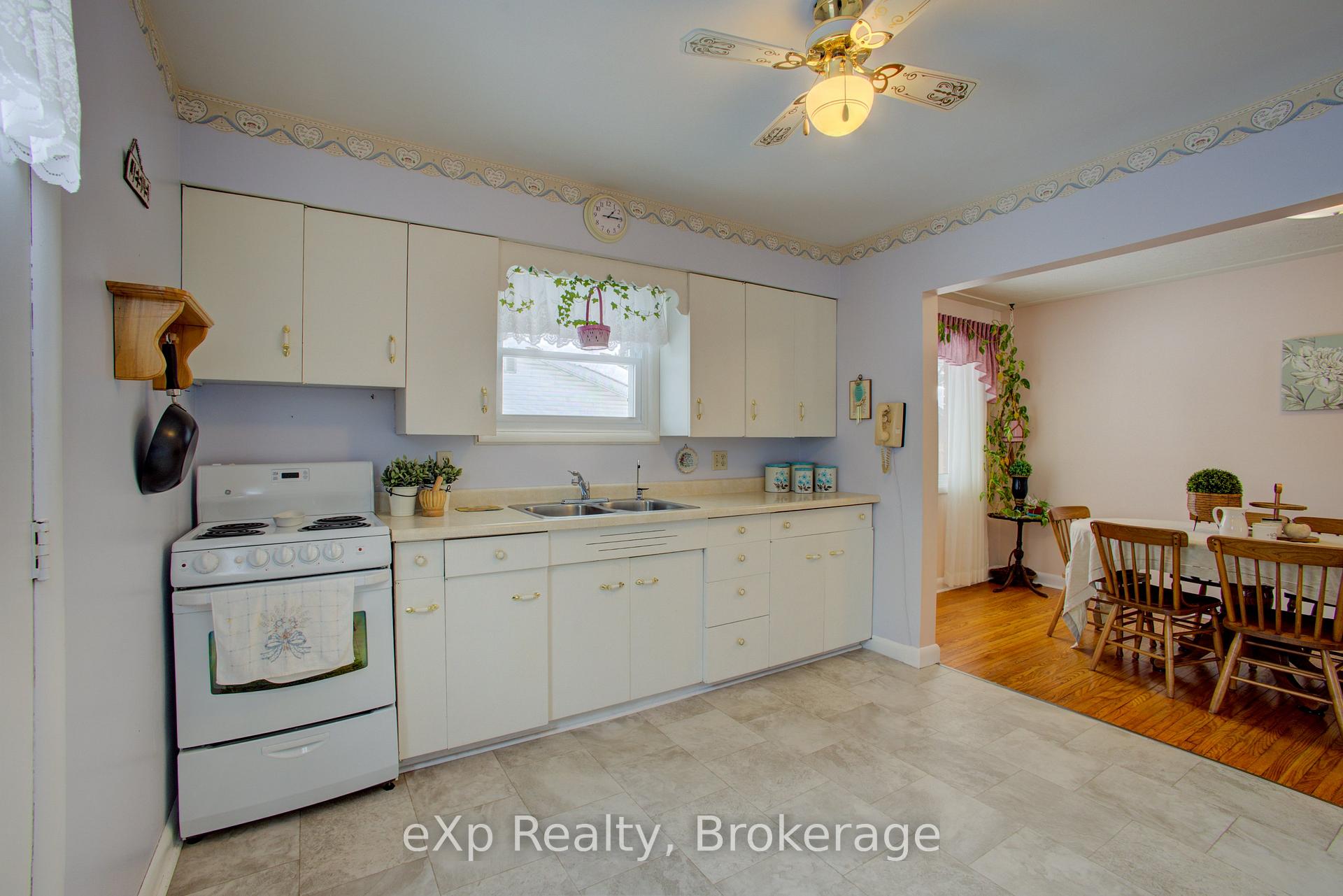 Photo 7 of 318 Leopold Street, North Huron, Wingham — HOMEH
