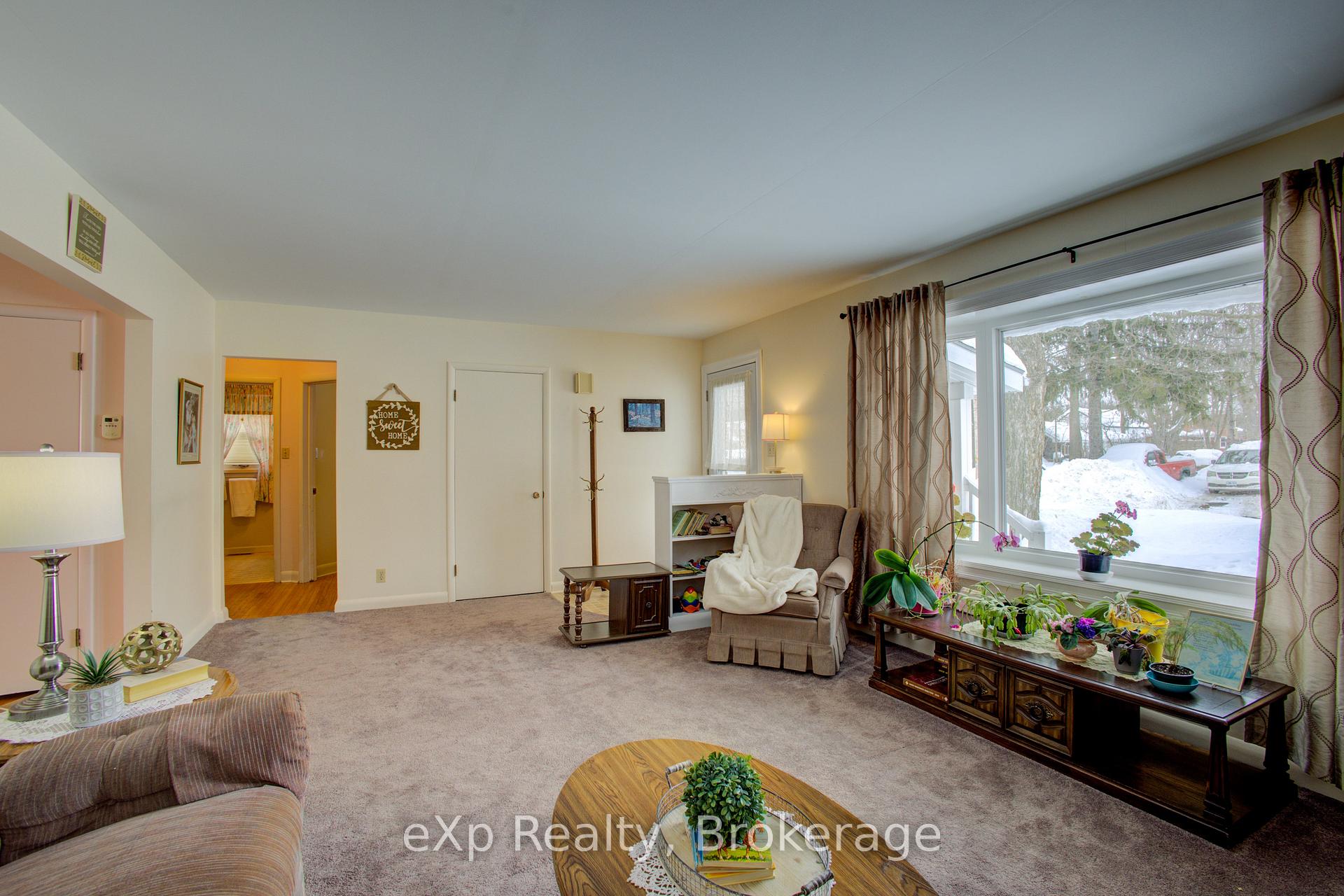 Photo 14 of 318 Leopold Street, North Huron, Wingham — HOMEH