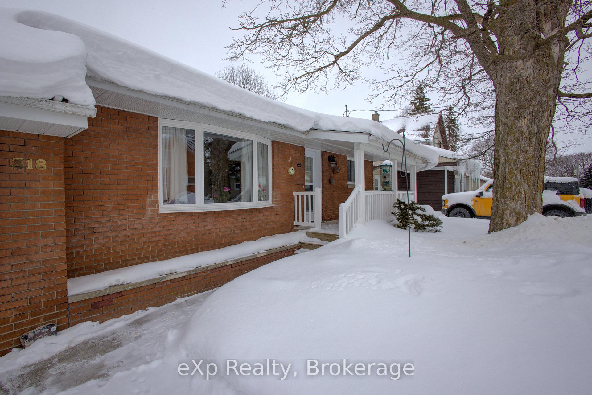 Photo 35 of 318 Leopold Street, North Huron, Wingham — HOMEH