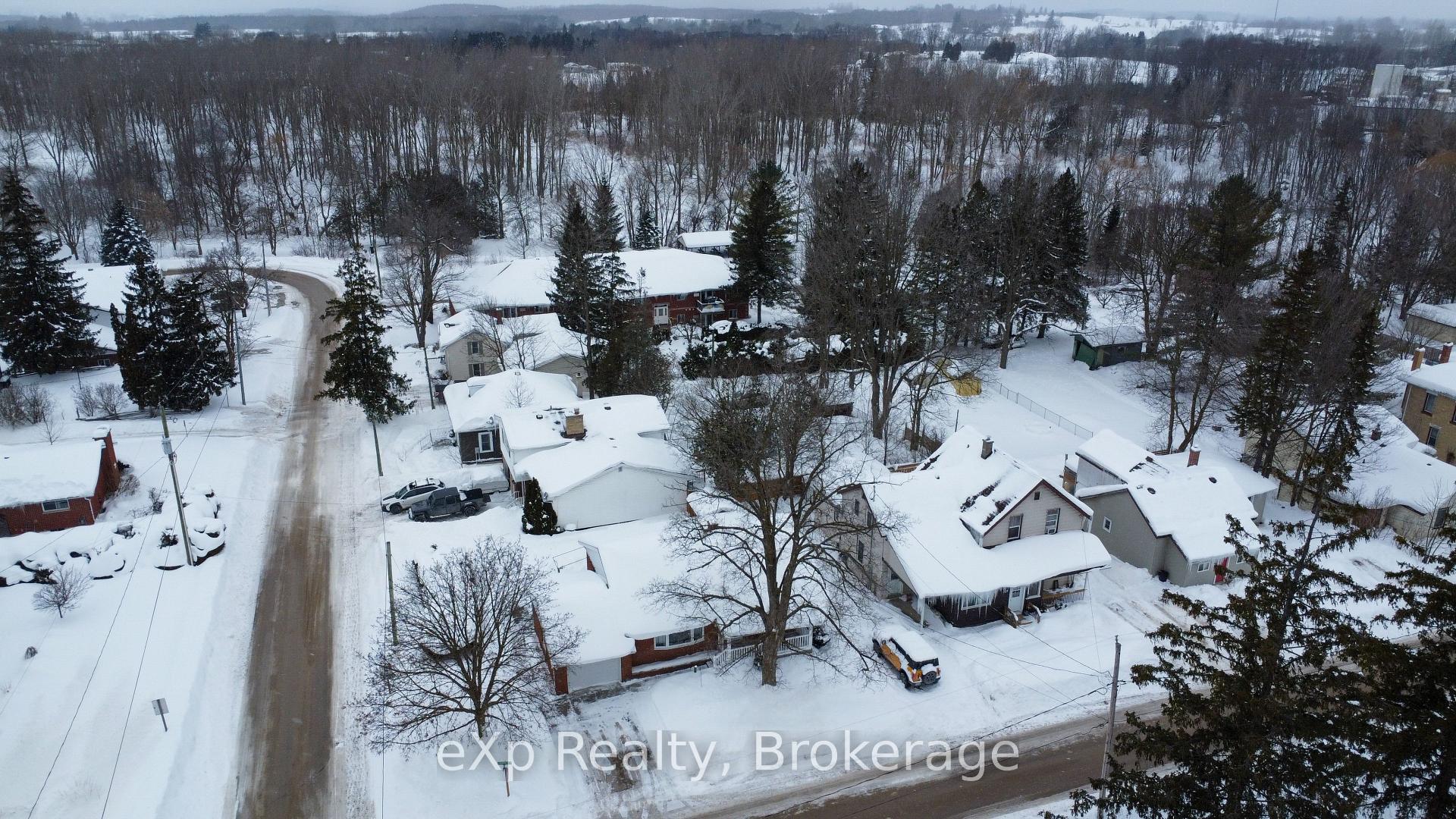 Photo 37 of 318 Leopold Street, North Huron, Wingham — HOMEH