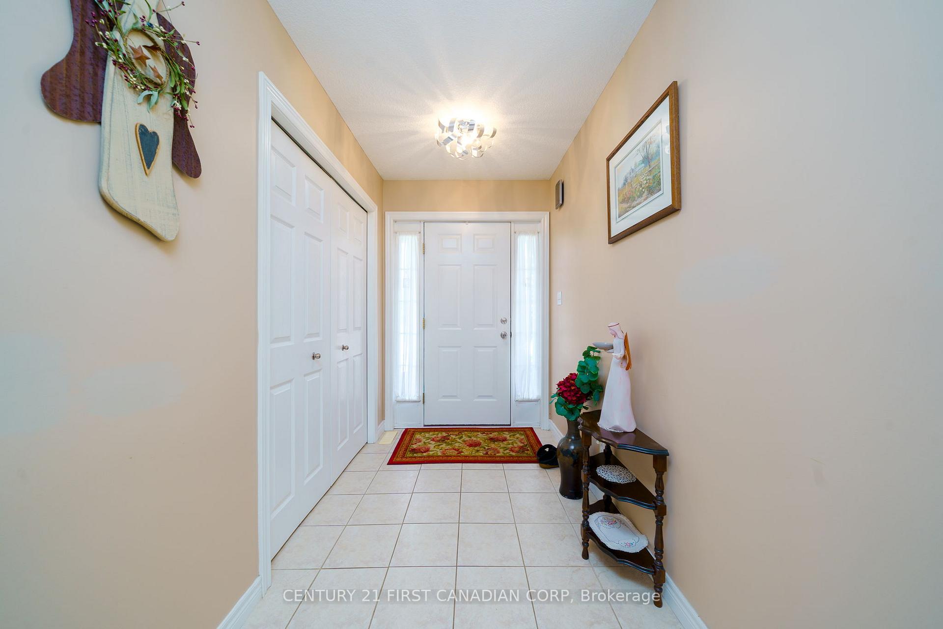 Photo 5 of 300 Station St Street, North Middlesex, Parkhill — HOMEH