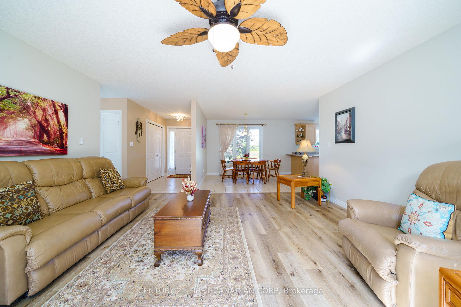Photo 8 of 300 Station St Street, North Middlesex, Parkhill — HOMEH