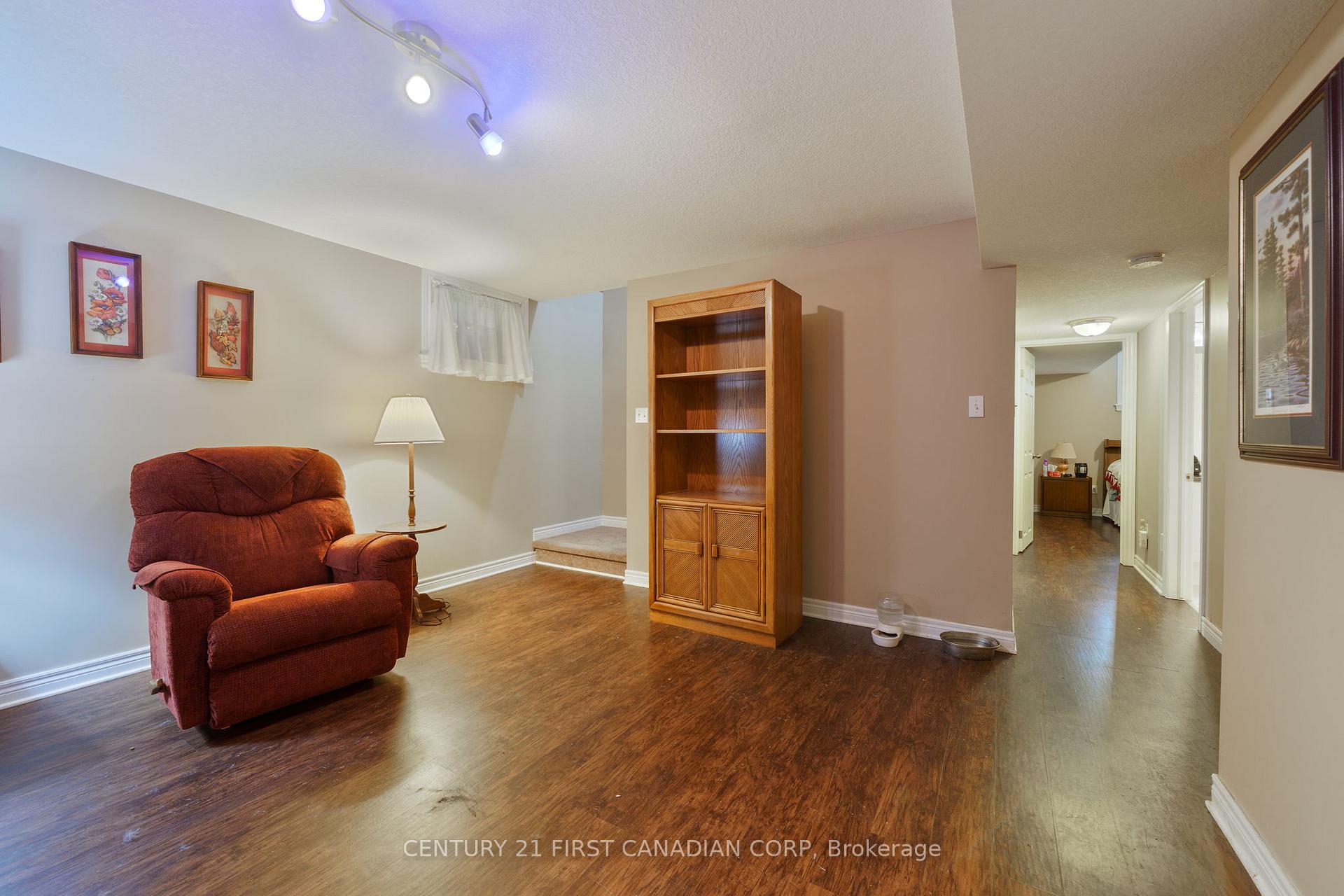 Photo 19 of 300 Station St Street, North Middlesex, Parkhill — HOMEH