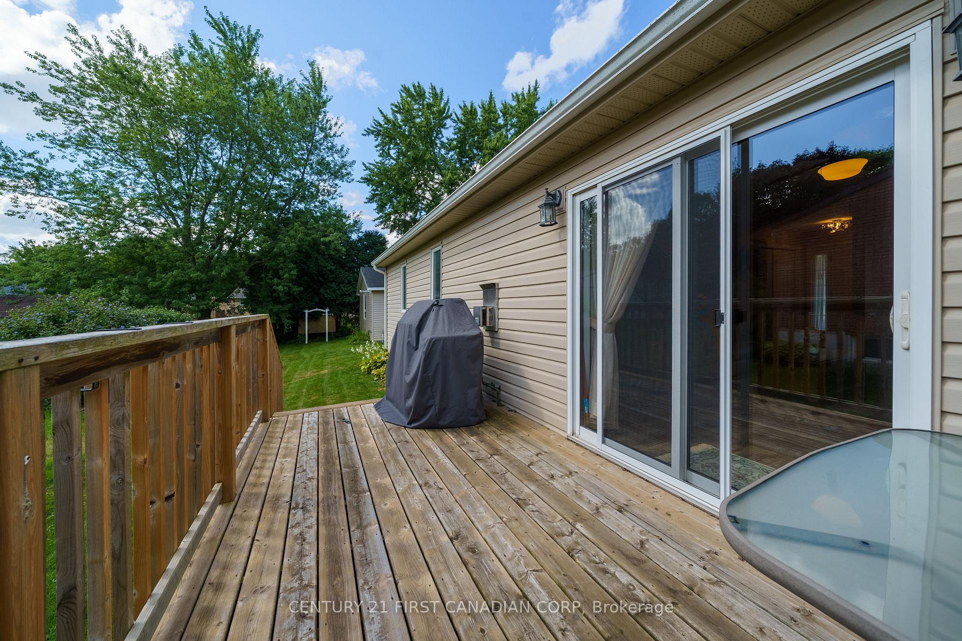 Photo 24 of 300 Station St Street, North Middlesex, Parkhill — HOMEH