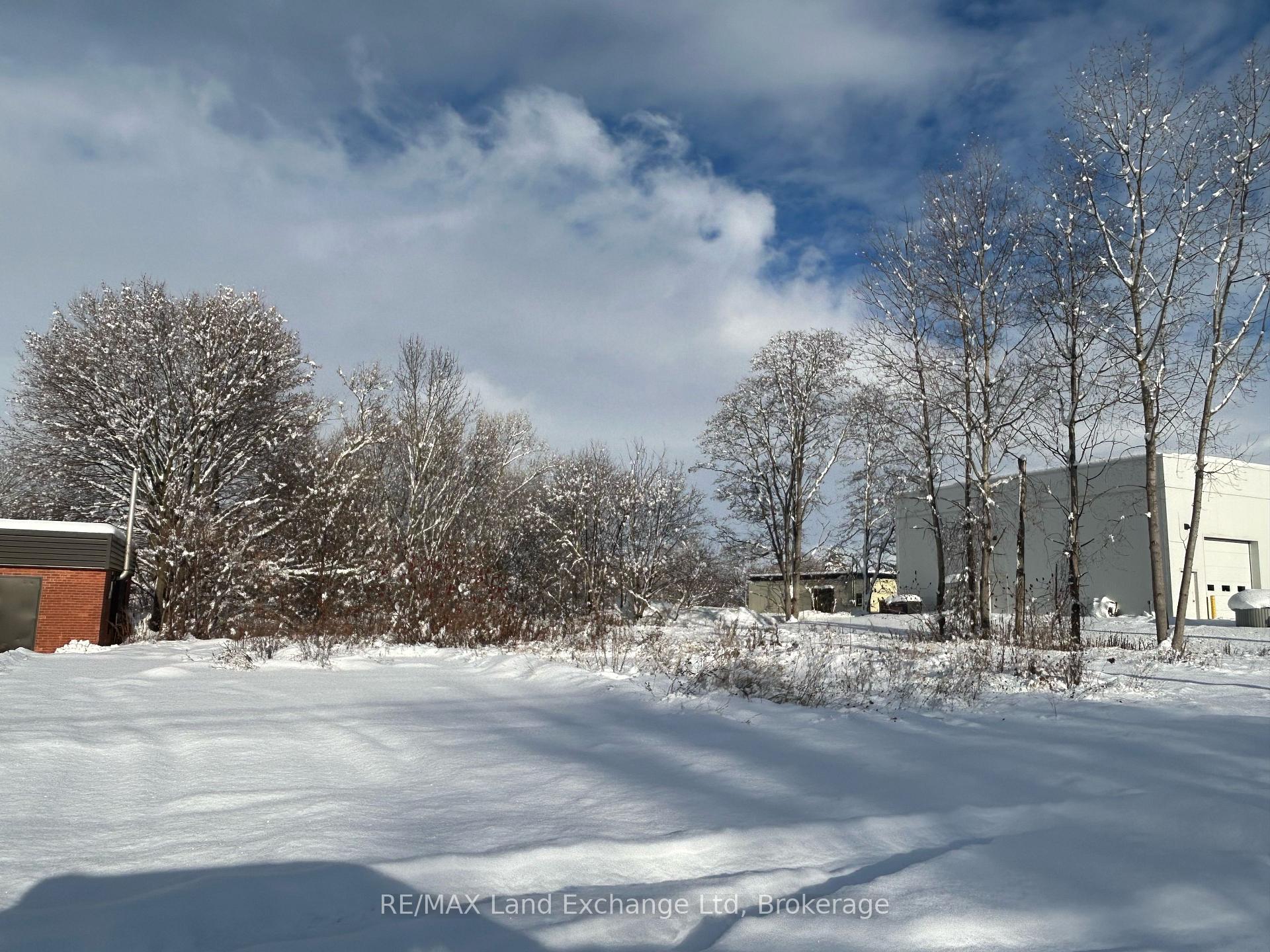 Photo 2 of 17 Albert Street, North Huron, Wingham — HOMEH