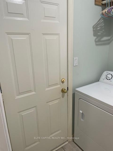 Photo 5 of 3 Whistler Court, Markham, Milliken Mills West — HOMEH