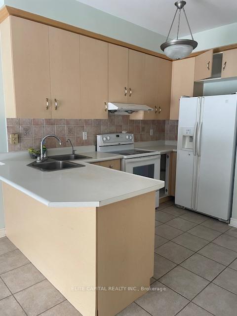 Photo 16 of 3 Whistler Court, Markham, Milliken Mills West — HOMEH
