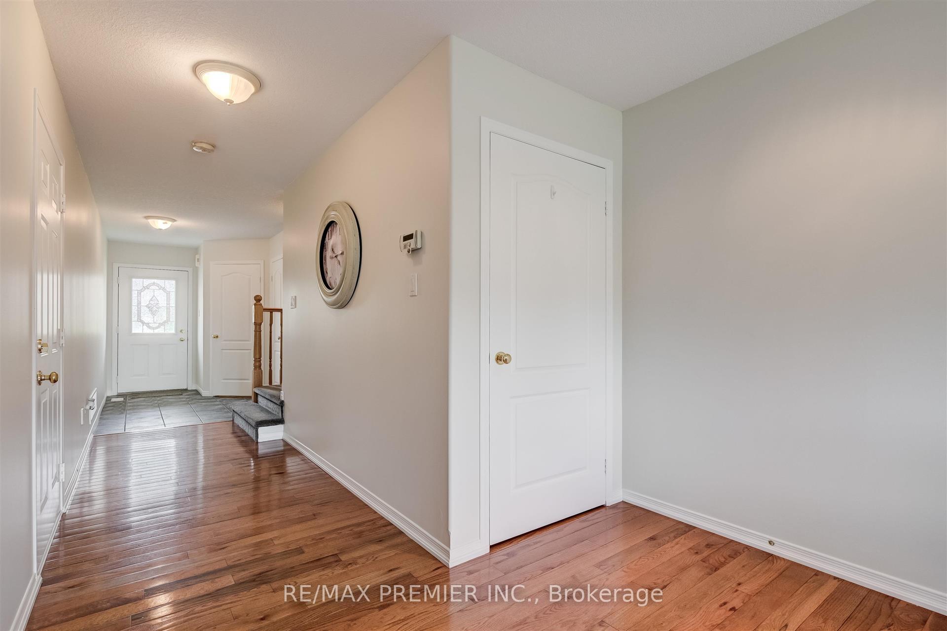 Photo 5 of 39 Shephard Avenue, New Tecumseth, Alliston — HOMEH