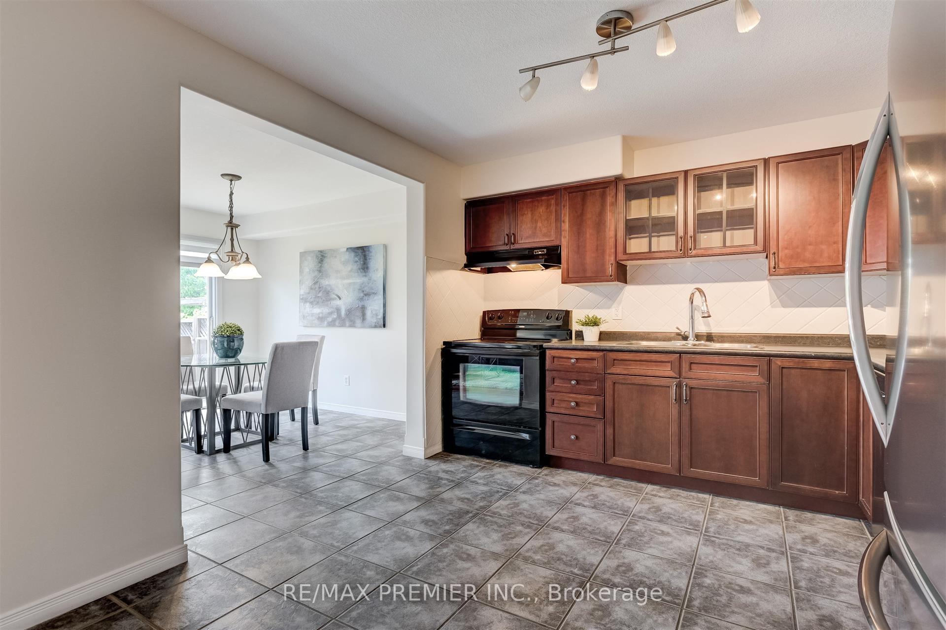 Photo 15 of 39 Shephard Avenue, New Tecumseth, Alliston — HOMEH