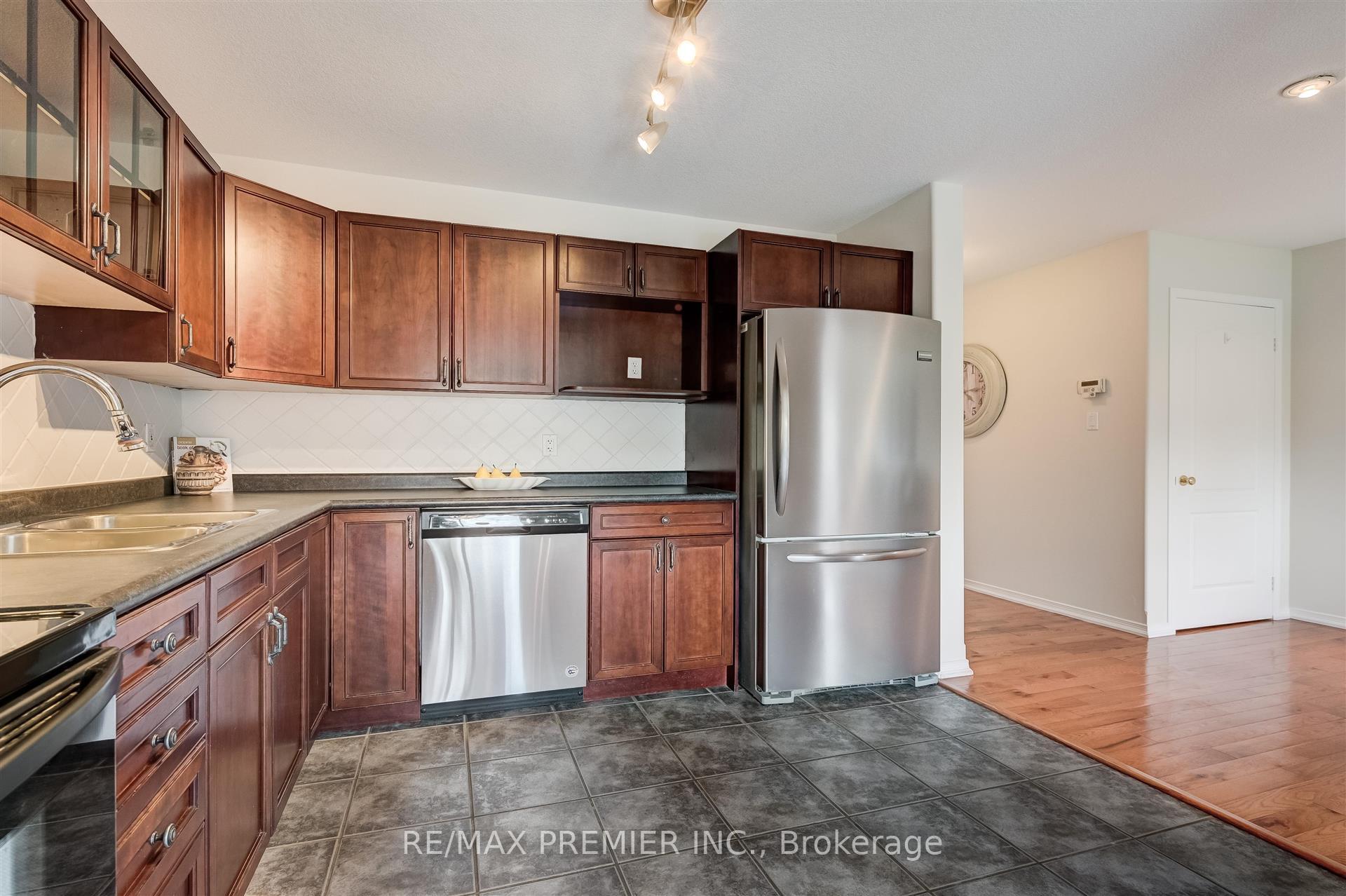 Photo 17 of 39 Shephard Avenue, New Tecumseth, Alliston — HOMEH