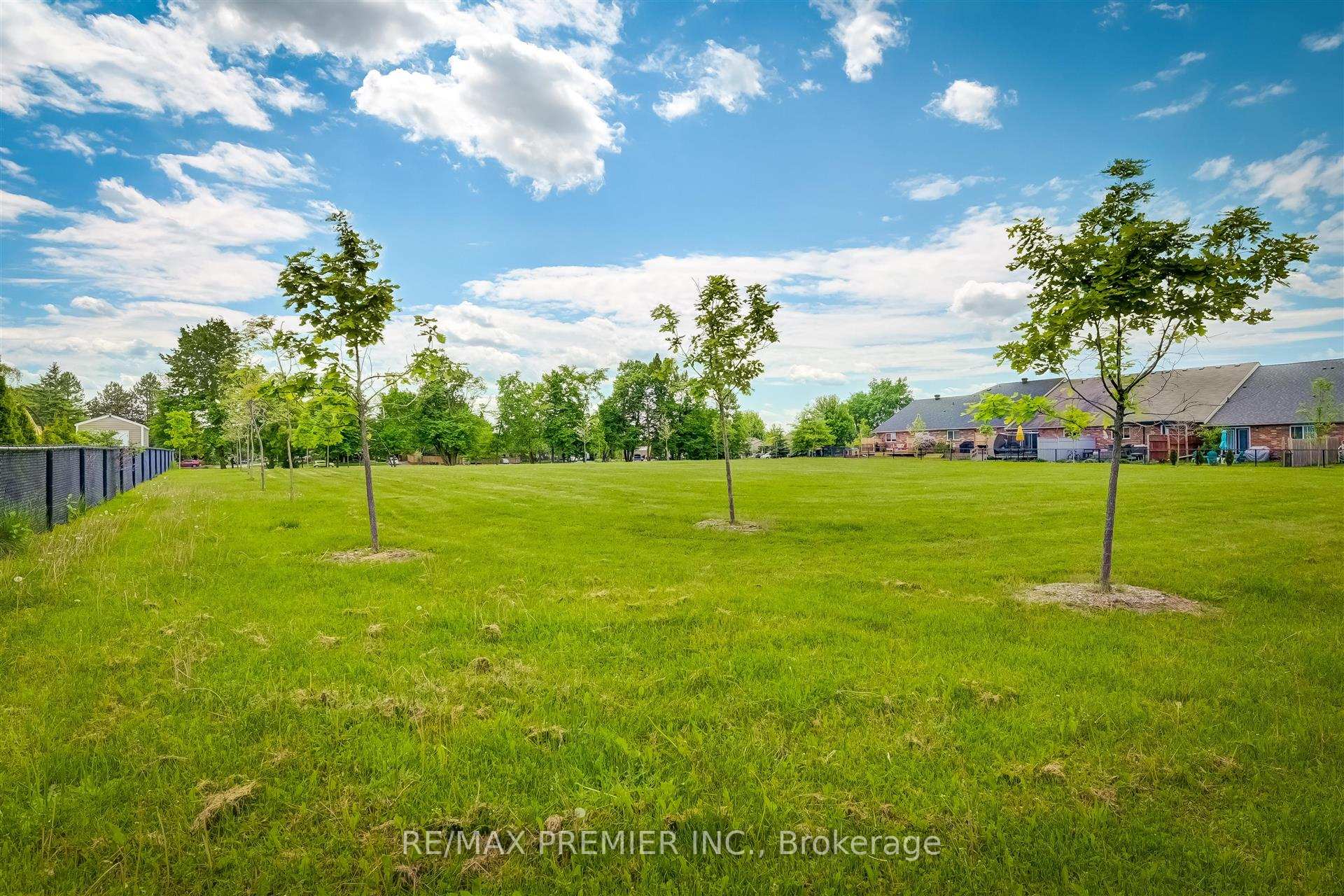 Photo 30 of 39 Shephard Avenue, New Tecumseth, Alliston — HOMEH