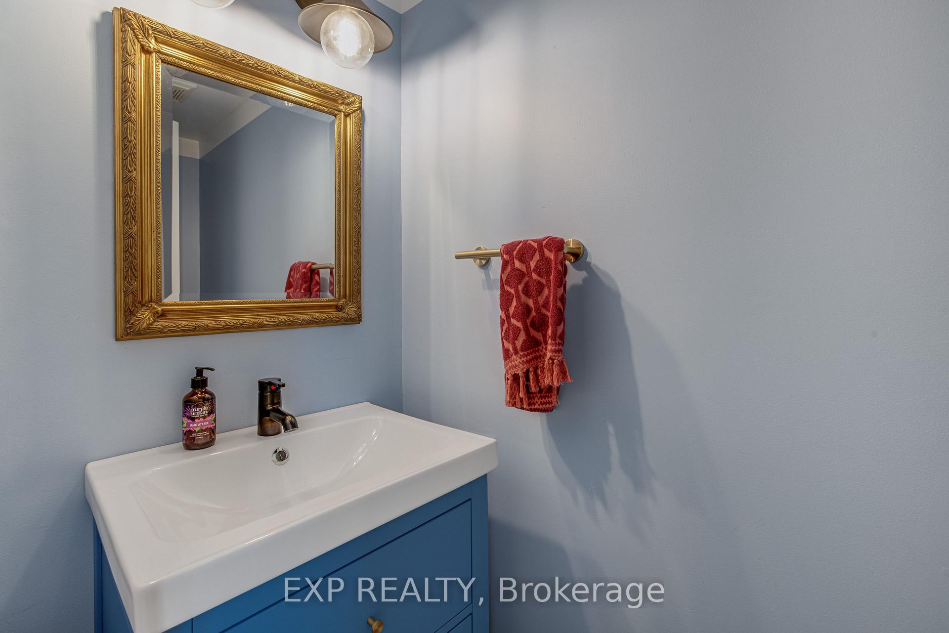 Photo 8 of 177 Arcola Private, Ottawa, Overbrook/Castle Heights — HOMEH
