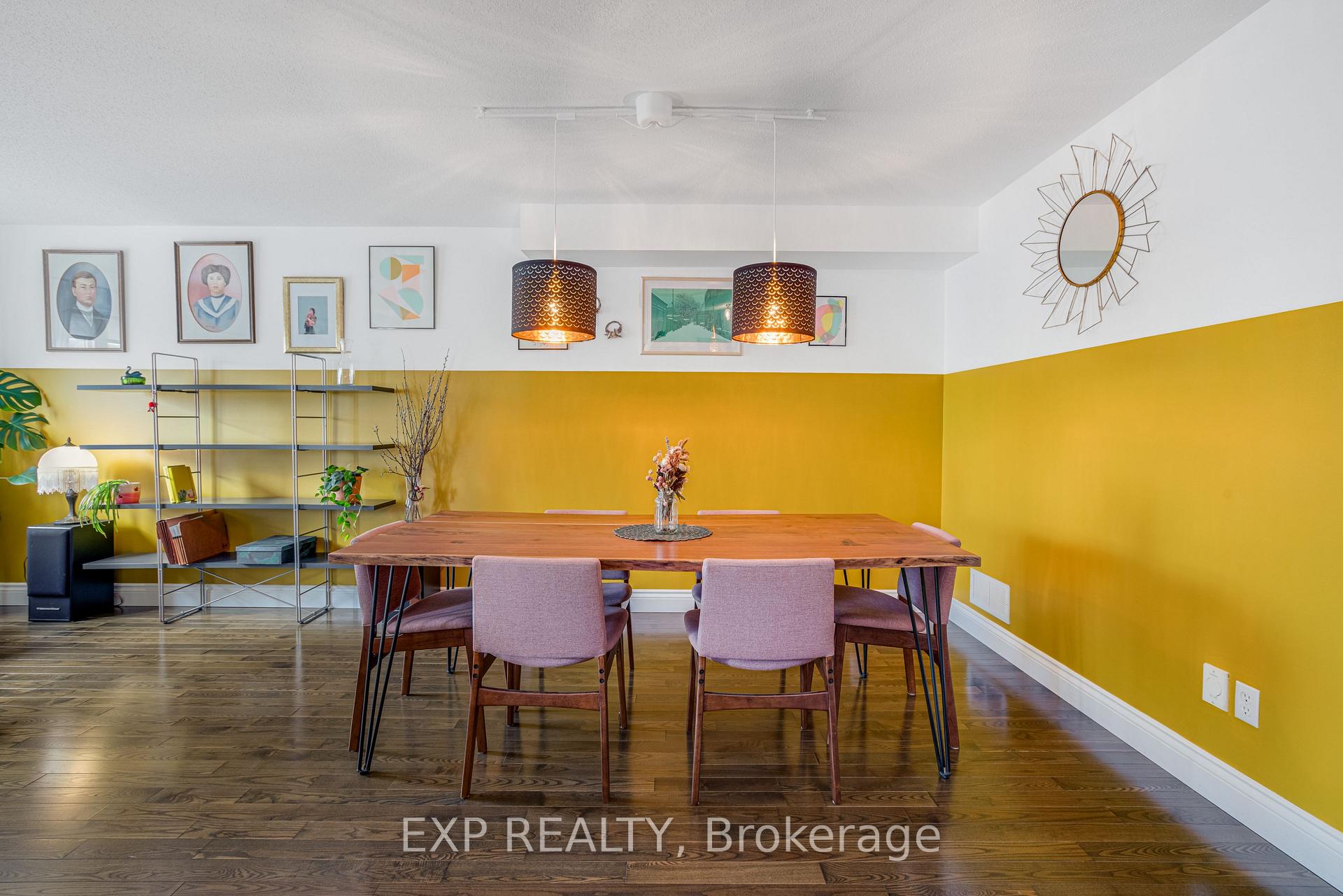 Photo 13 of 177 Arcola Private, Ottawa, Overbrook/Castle Heights — HOMEH