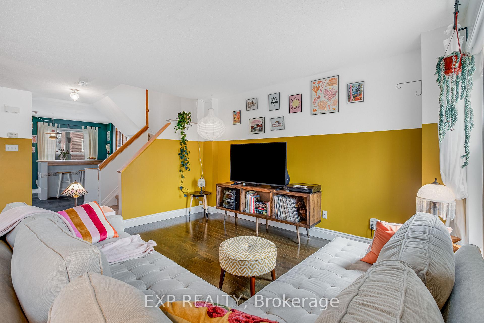 Photo 19 of 177 Arcola Private, Ottawa, Overbrook/Castle Heights — HOMEH