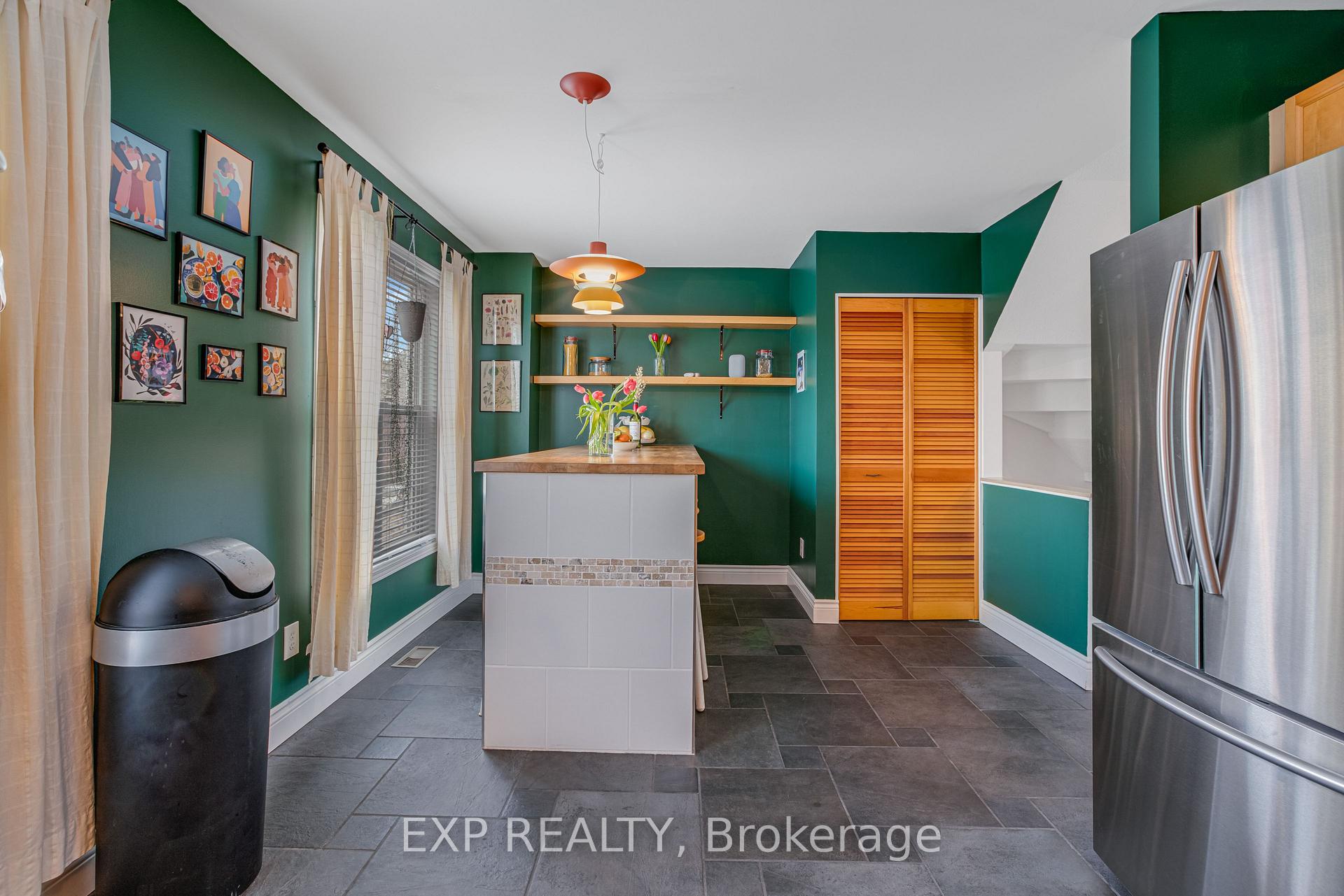Photo 23 of 177 Arcola Private, Ottawa, Overbrook/Castle Heights — HOMEH