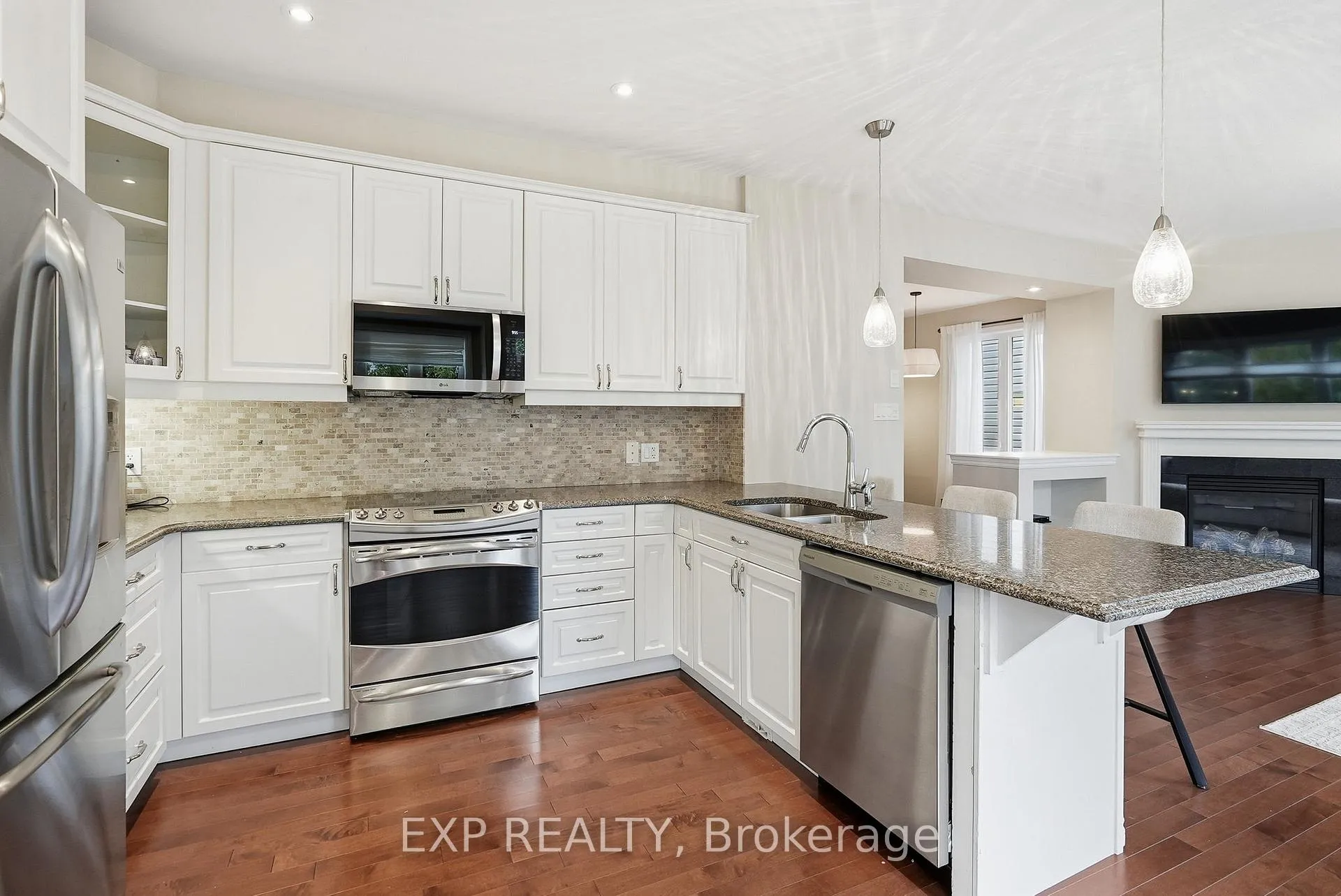 Photo 10 of 612 Calla Lily Terrace, Ottawa, Notting Hill/Summerside — HOMEH