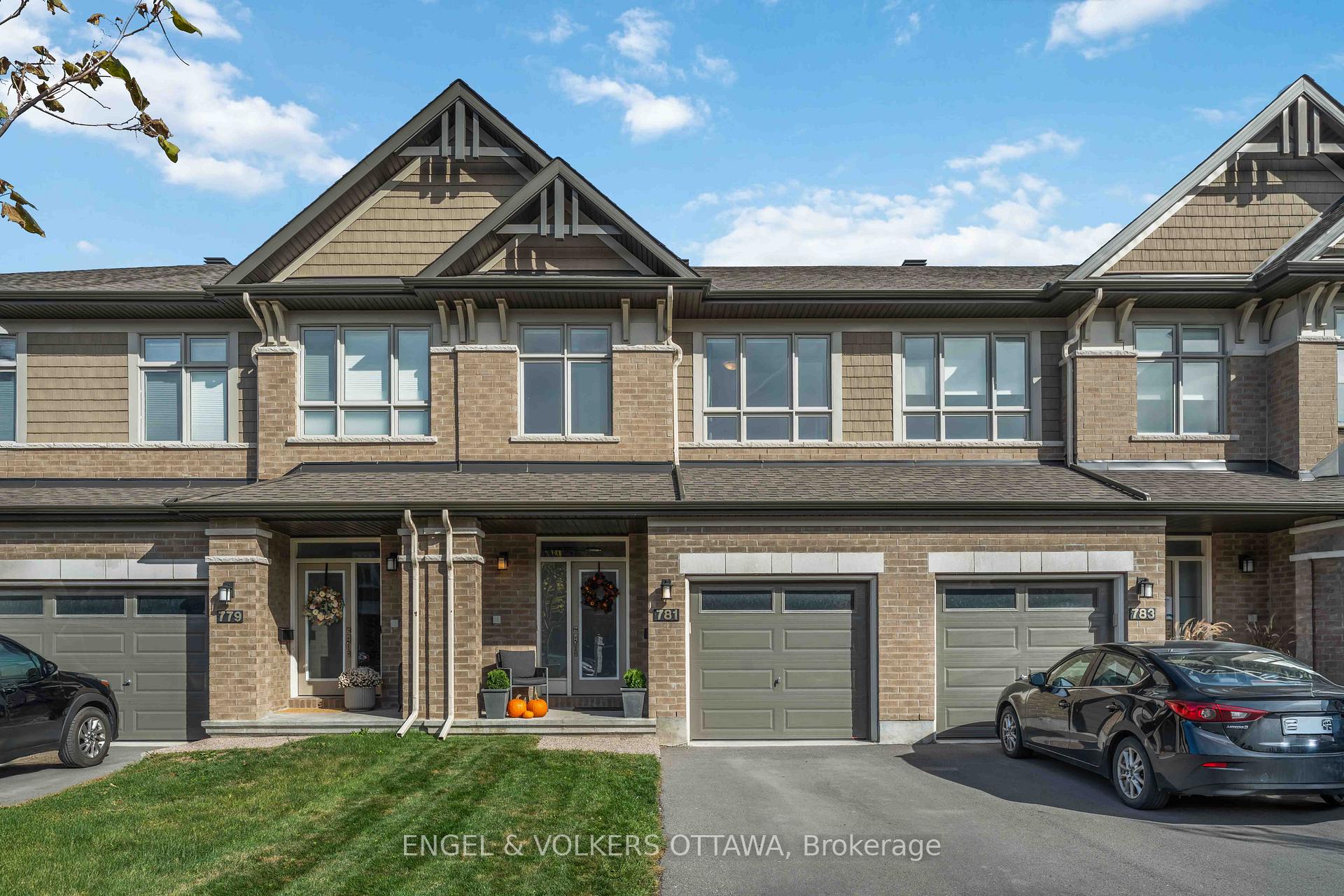 Photo 1 of 781 Cairn Crescent, Ottawa, Mer Bleue/Bradley Estates/Anderson Park — HOMEH