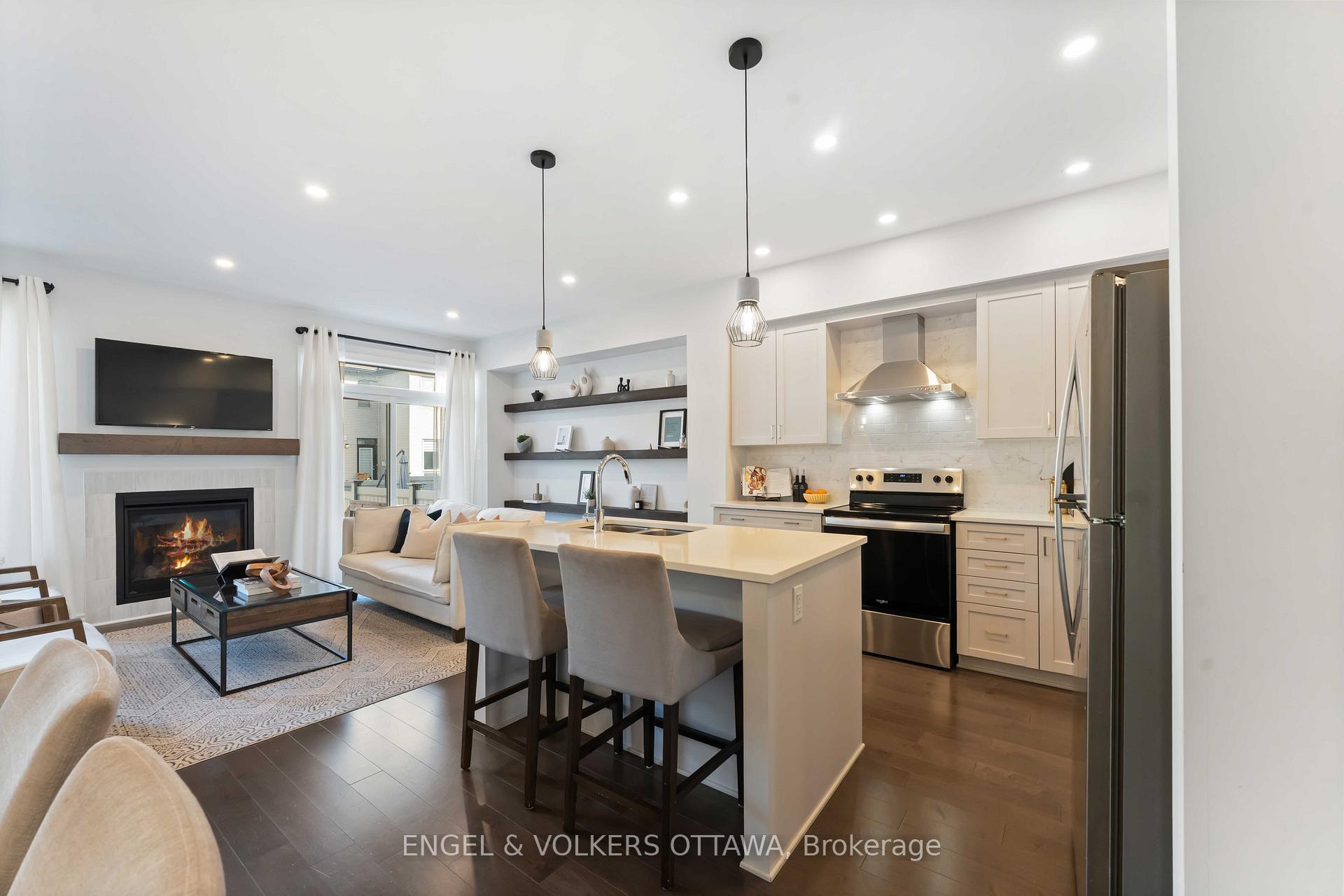 Photo 6 of 781 Cairn Crescent, Ottawa, Mer Bleue/Bradley Estates/Anderson Park — HOMEH