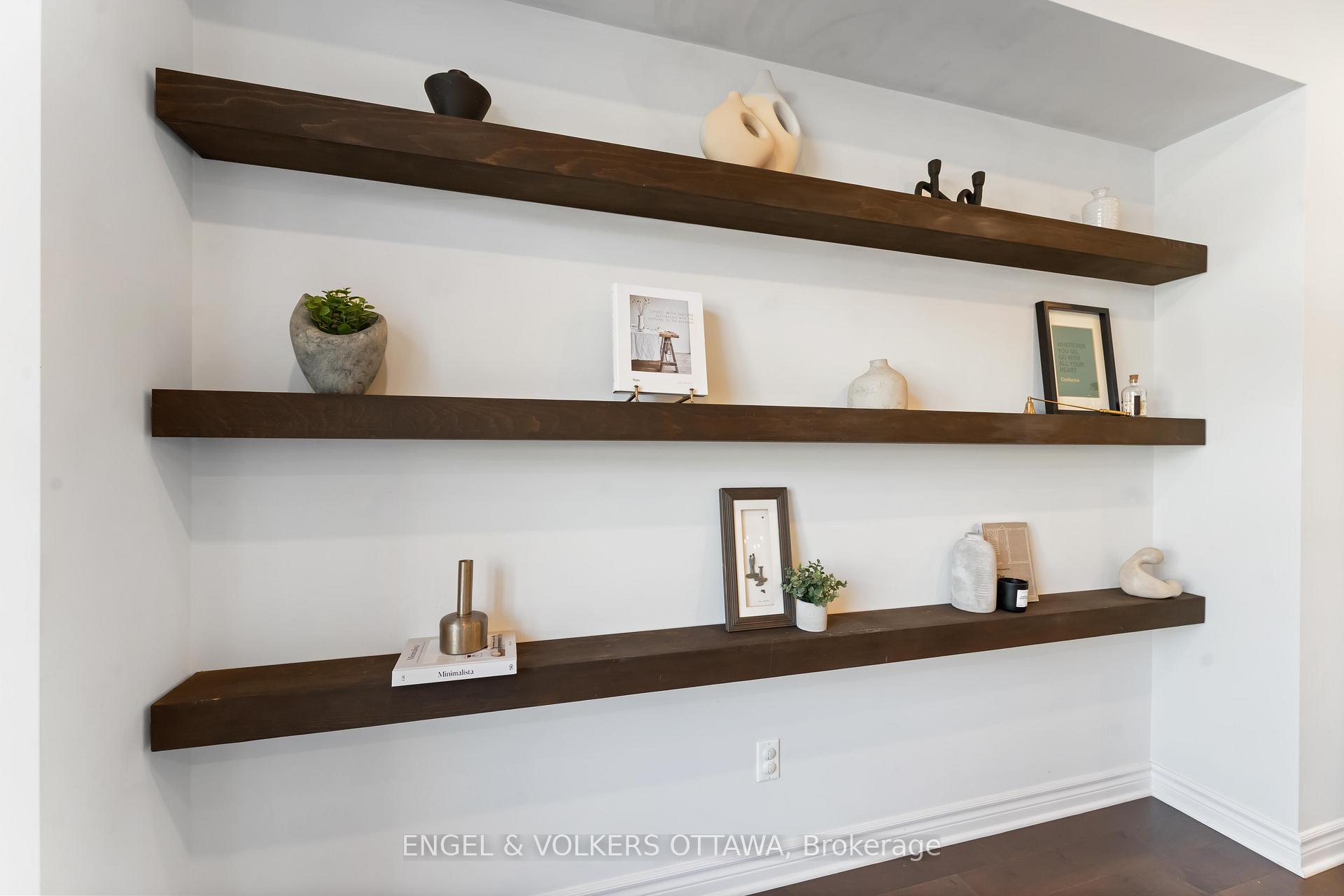 Photo 10 of 781 Cairn Crescent, Ottawa, Mer Bleue/Bradley Estates/Anderson Park — HOMEH