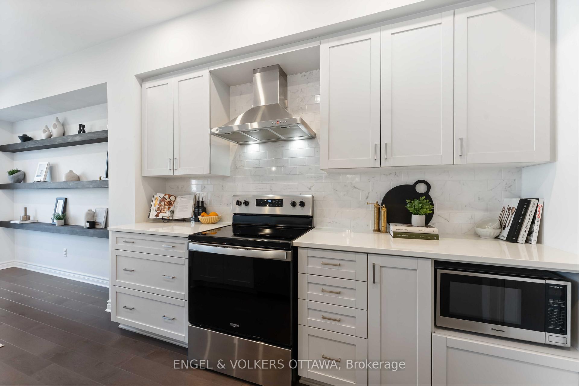 Photo 13 of 781 Cairn Crescent, Ottawa, Mer Bleue/Bradley Estates/Anderson Park — HOMEH